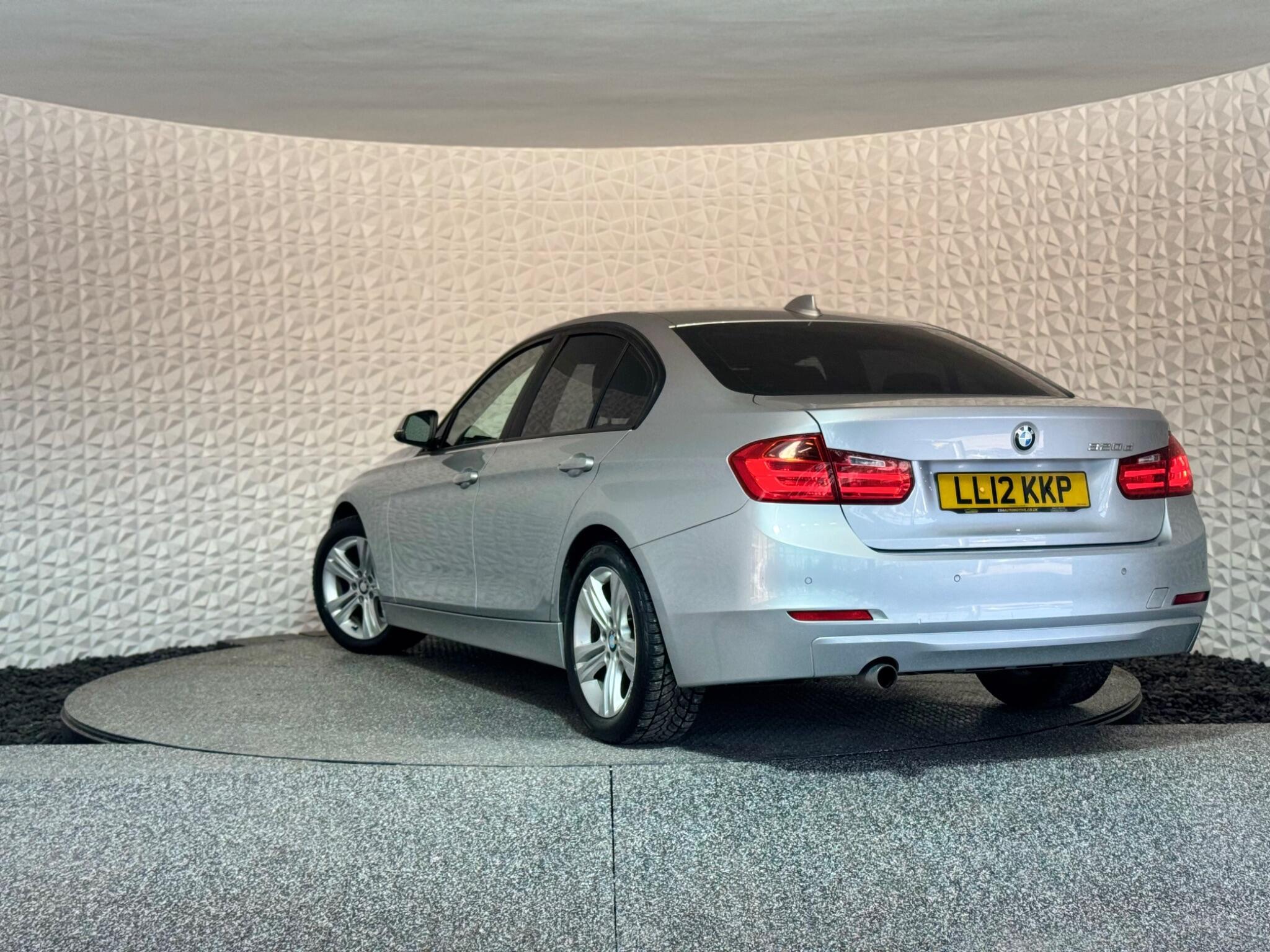 BMW 3 Series - Image 3