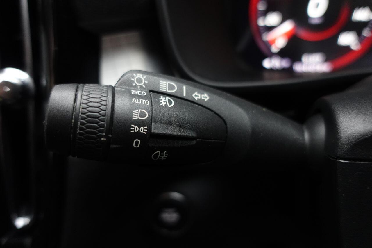 Volvo XC40 - Image 30