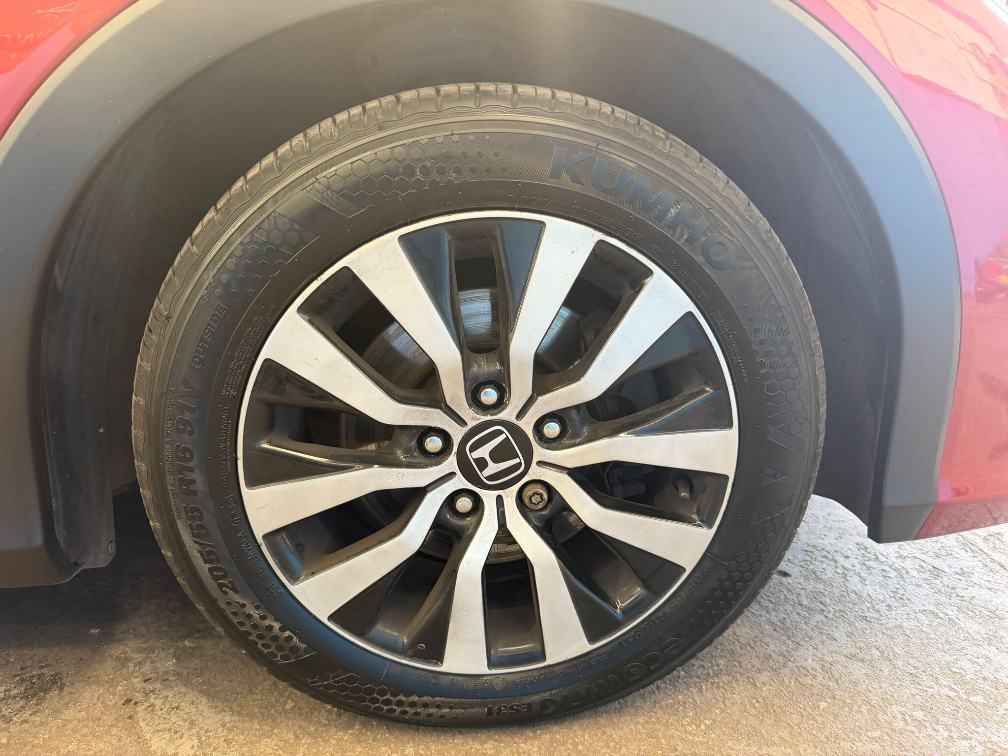 Honda Civic - Image 14