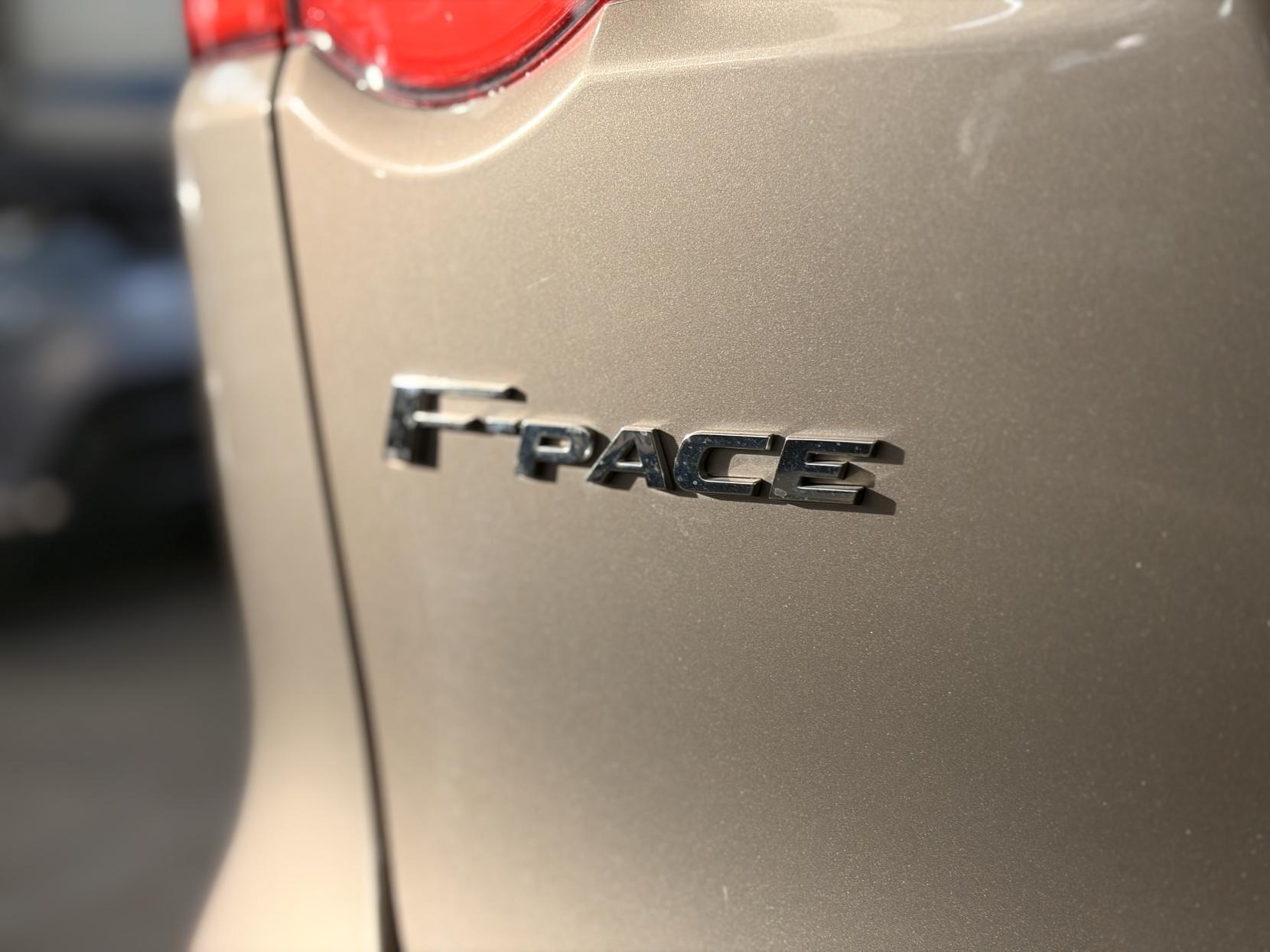 Jaguar F-Pace - Image 15