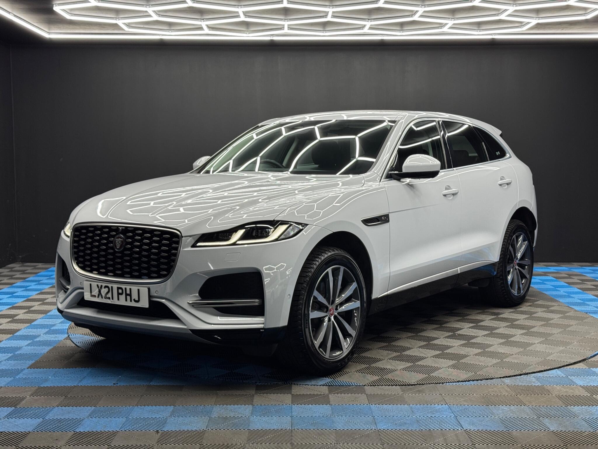 Jaguar F-Pace - Image 3