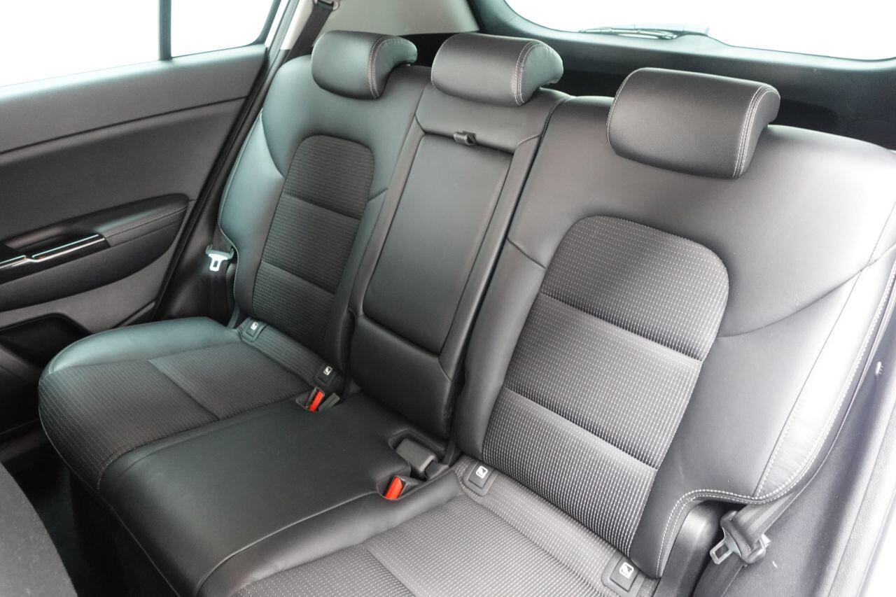 Kia Sportage - Image 11