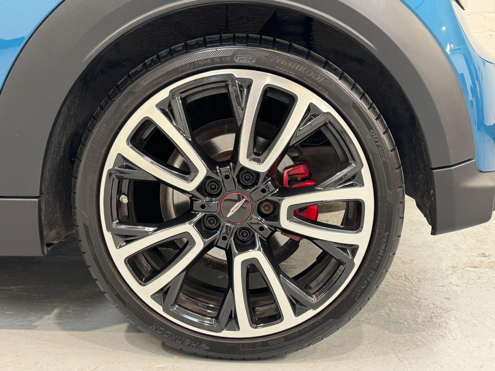 MINI Hatch - Image 24