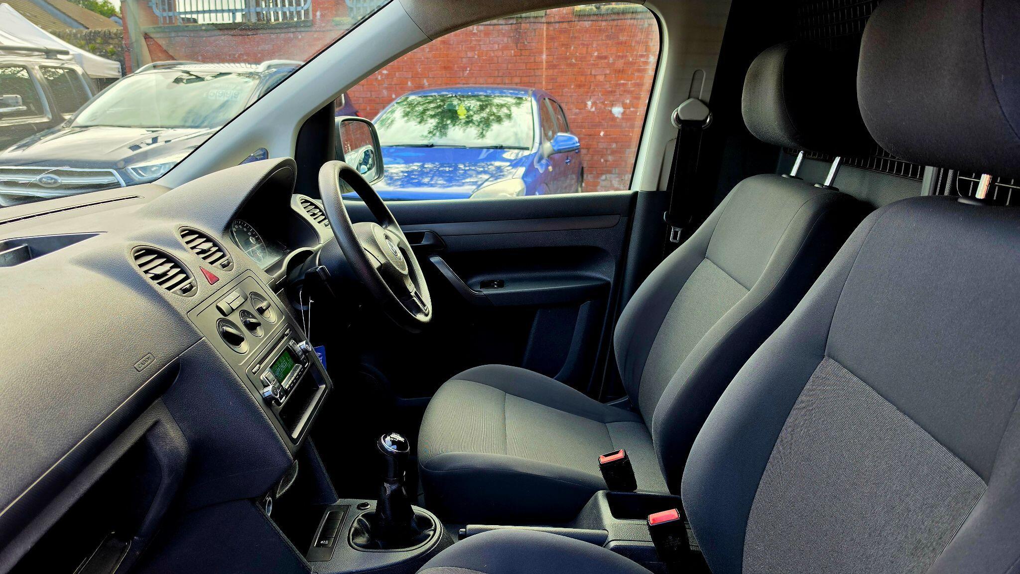 Volkswagen Caddy - Image 14