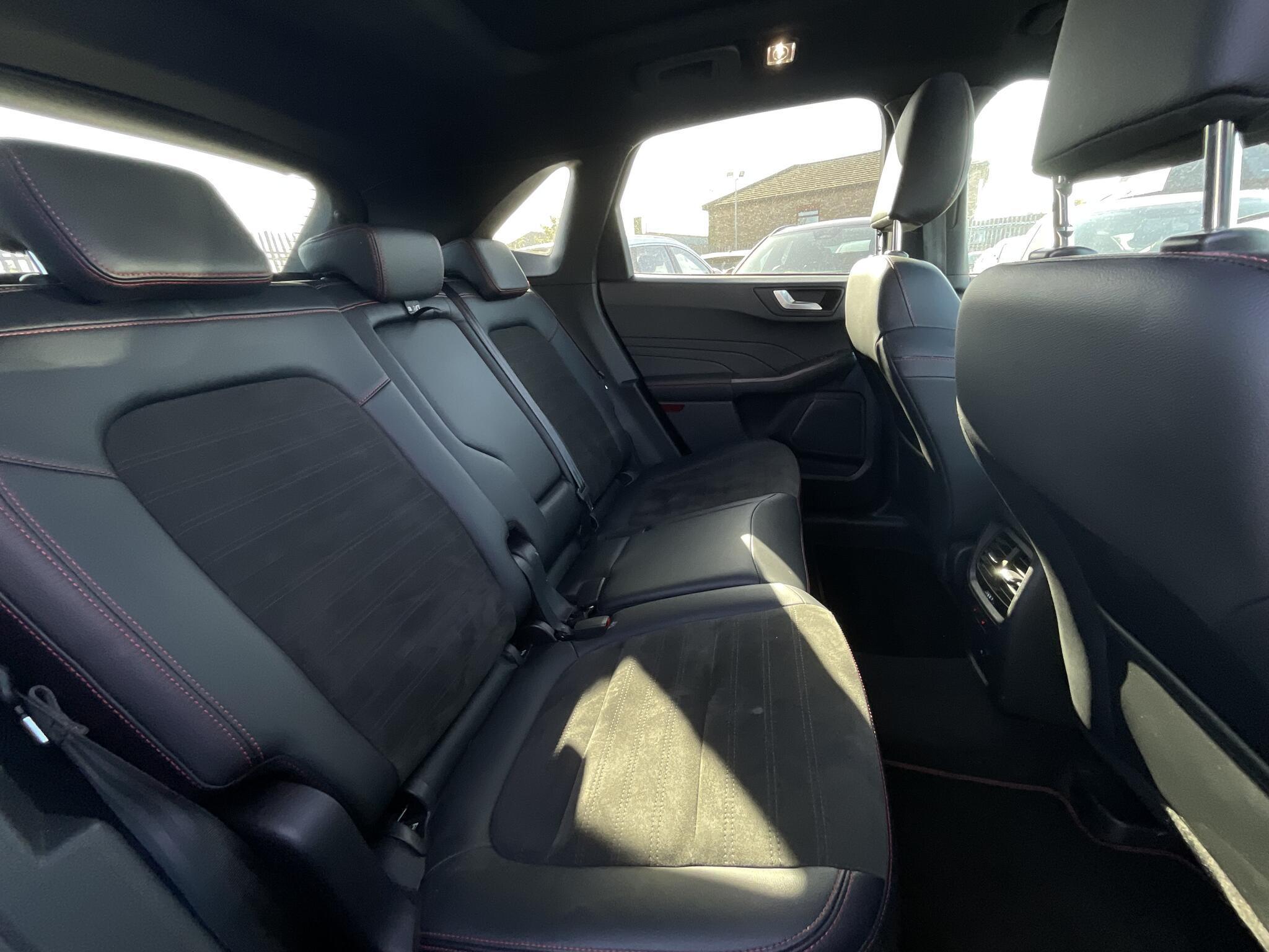 Ford Kuga - Image 11