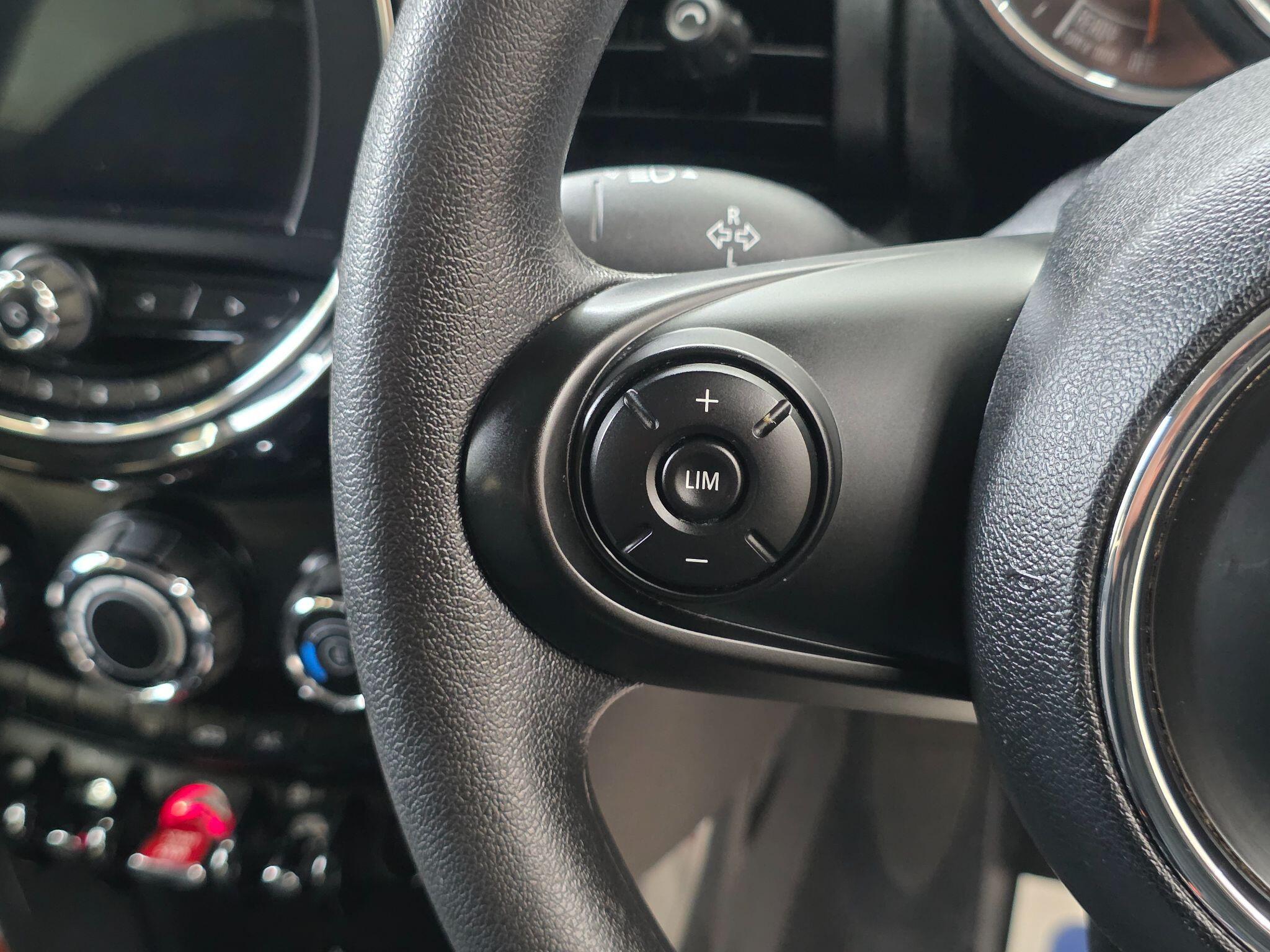 MINI Hatch - Image 22