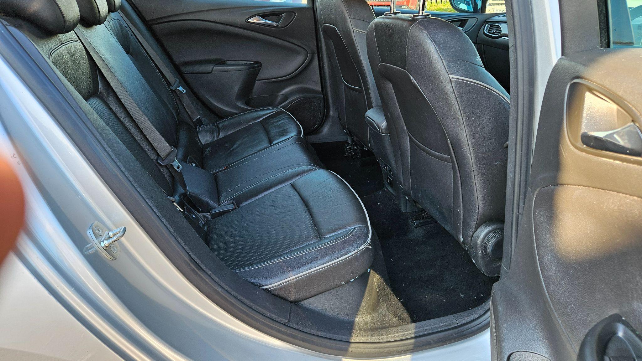 Vauxhall Astra - Image 36
