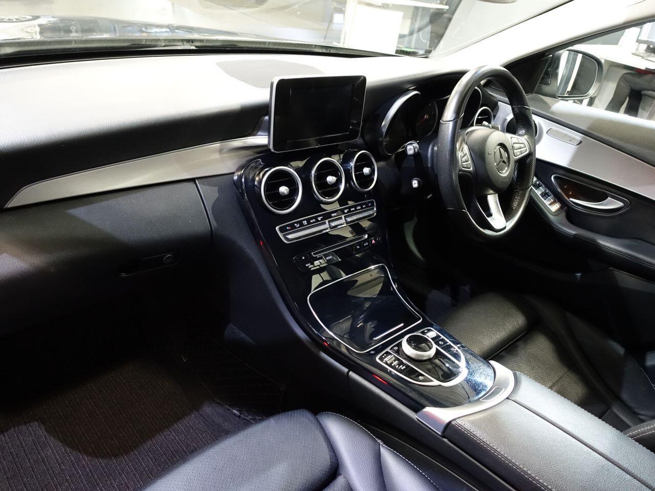 Mercedes C-Class - Image 14