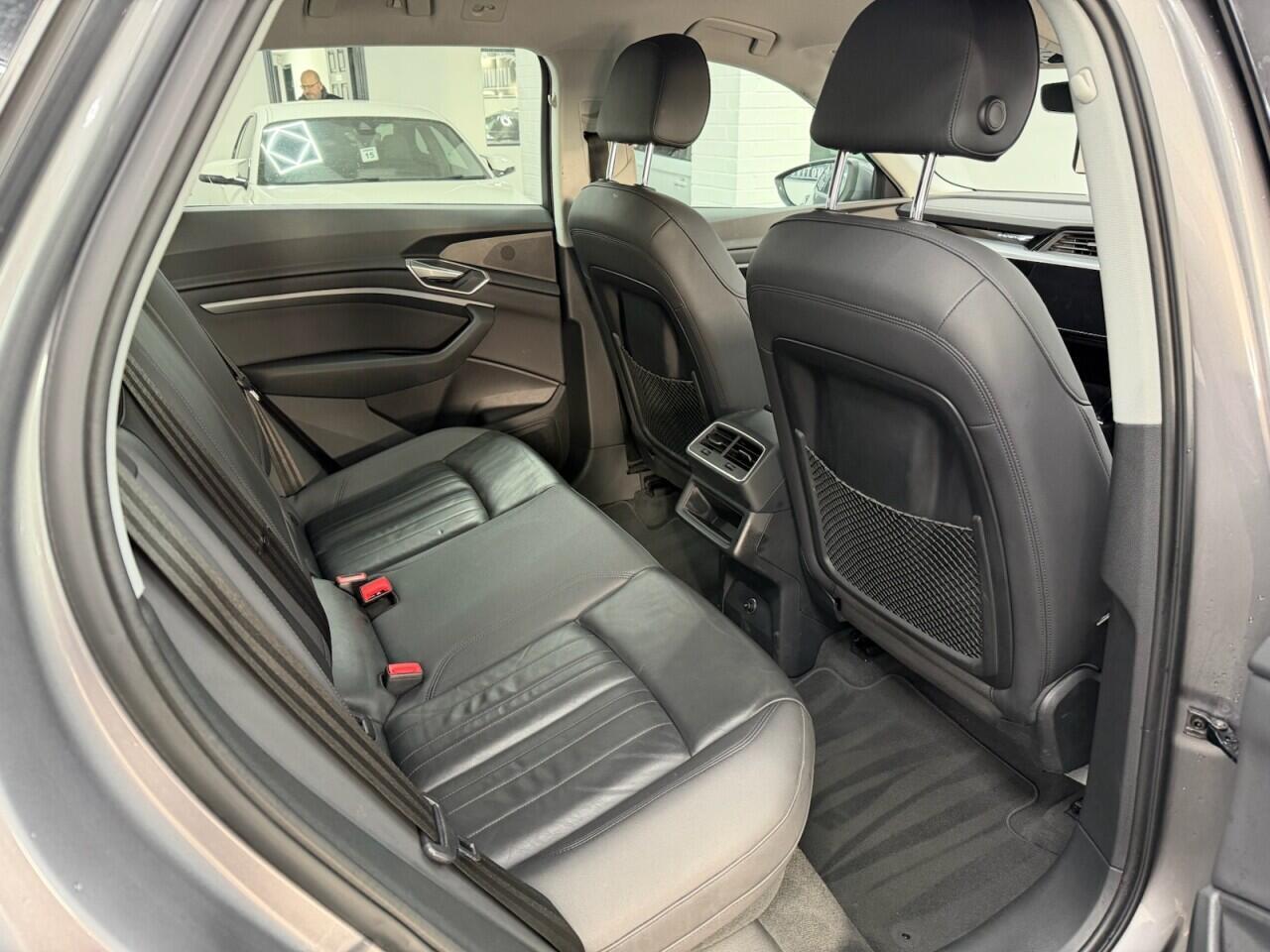 Audi E-Tron - Image 18