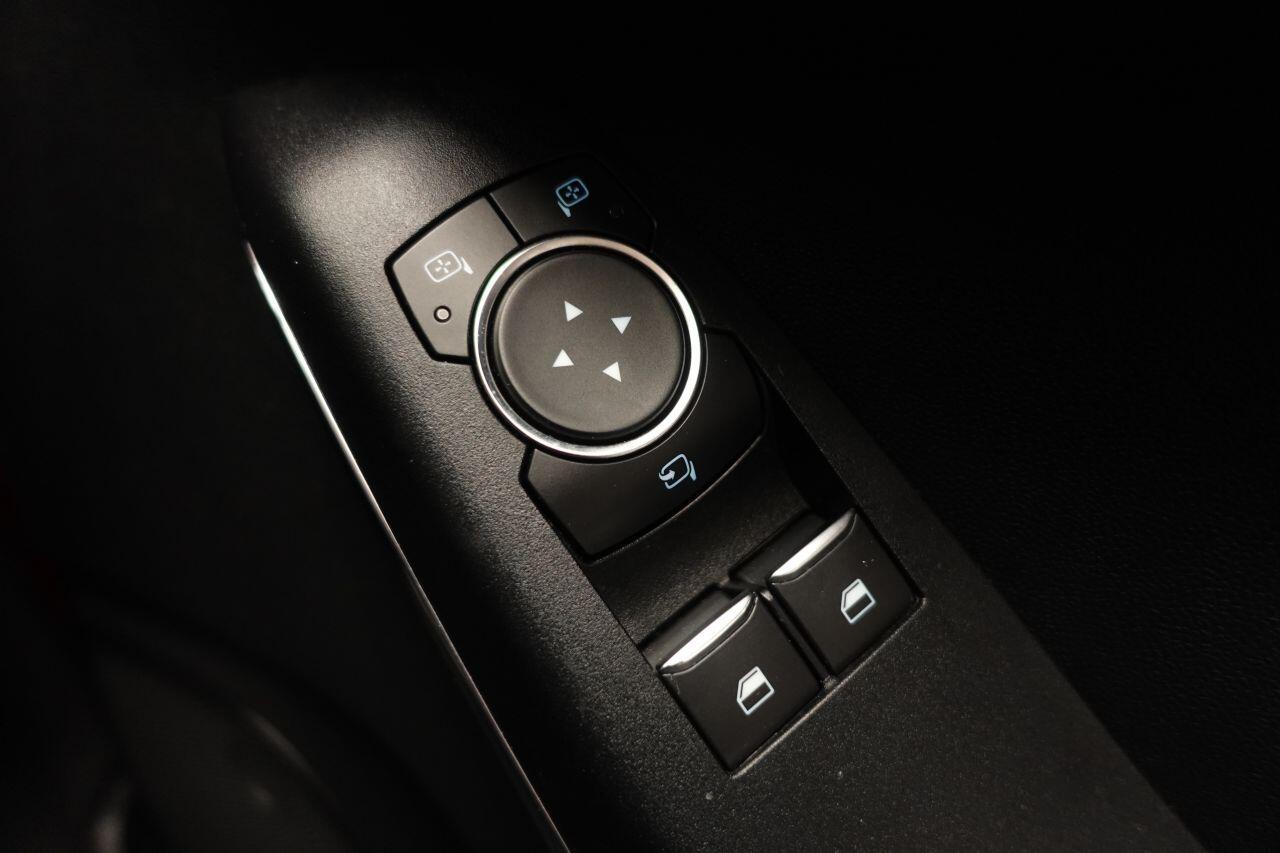 Ford Fiesta - Image 41