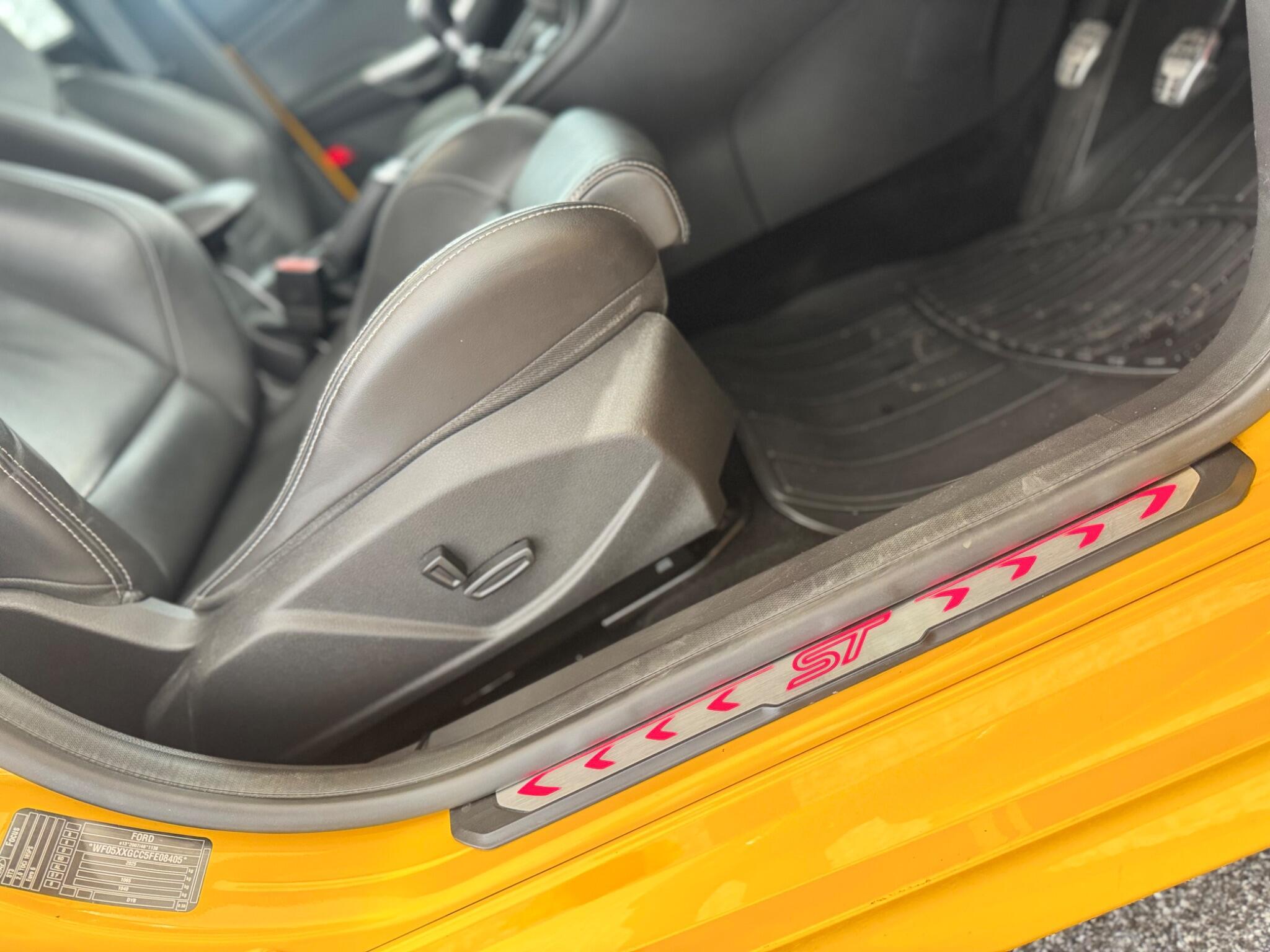 Ford Focus - Image 26