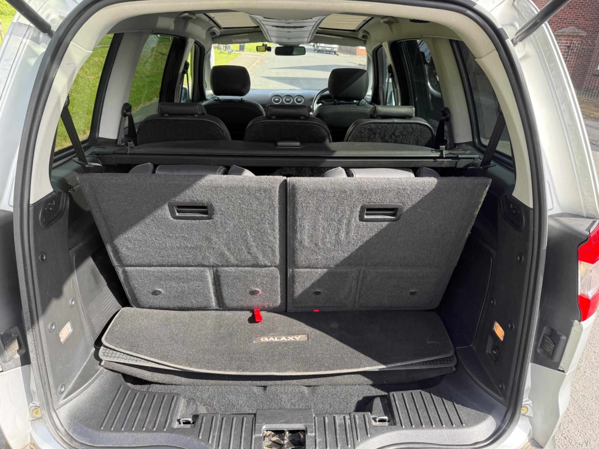 Ford Galaxy - Image 10