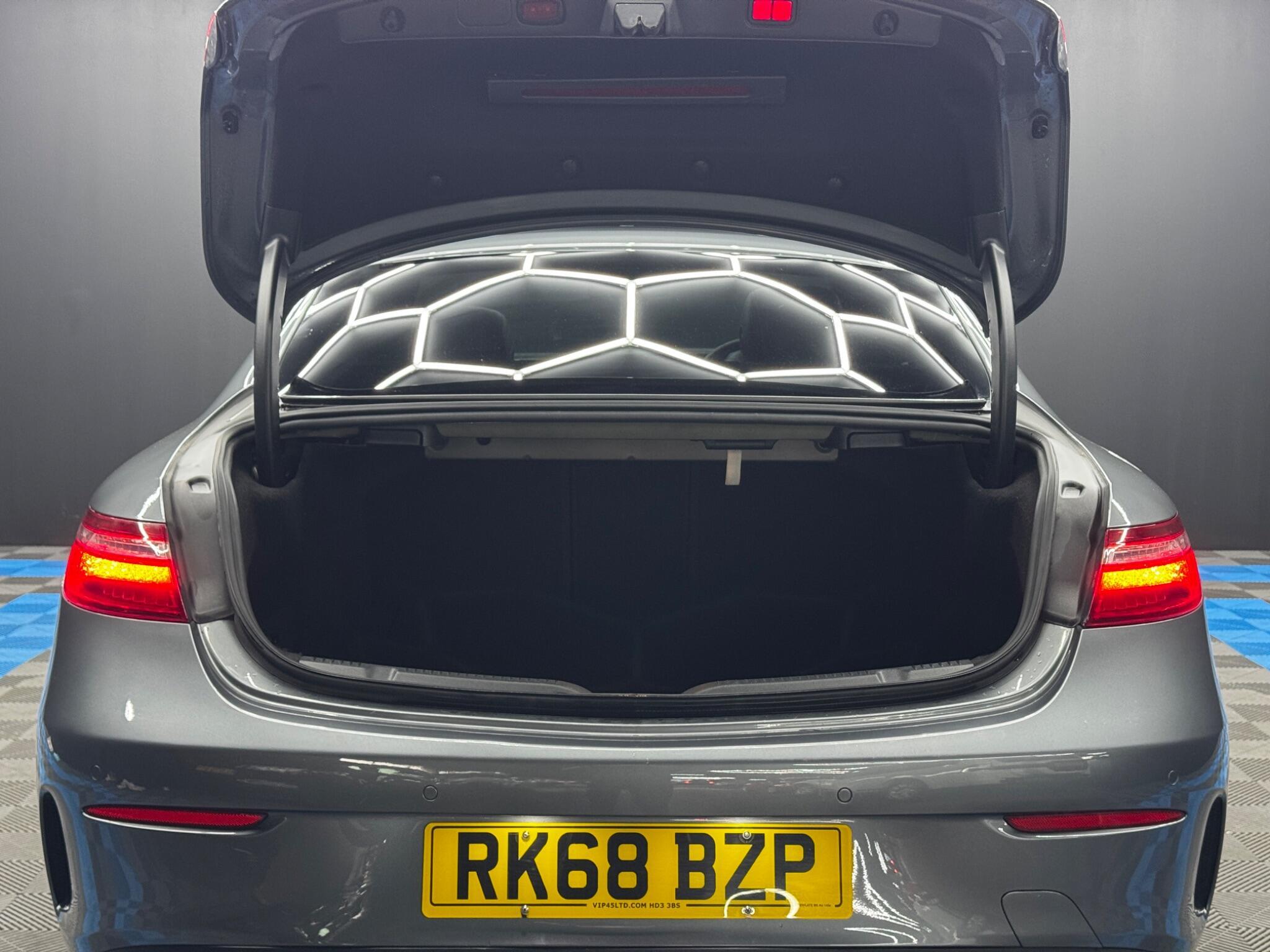 Mercedes E Class - Image 39