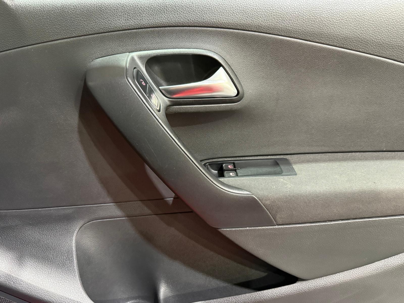 Volkswagen Polo - Image 36