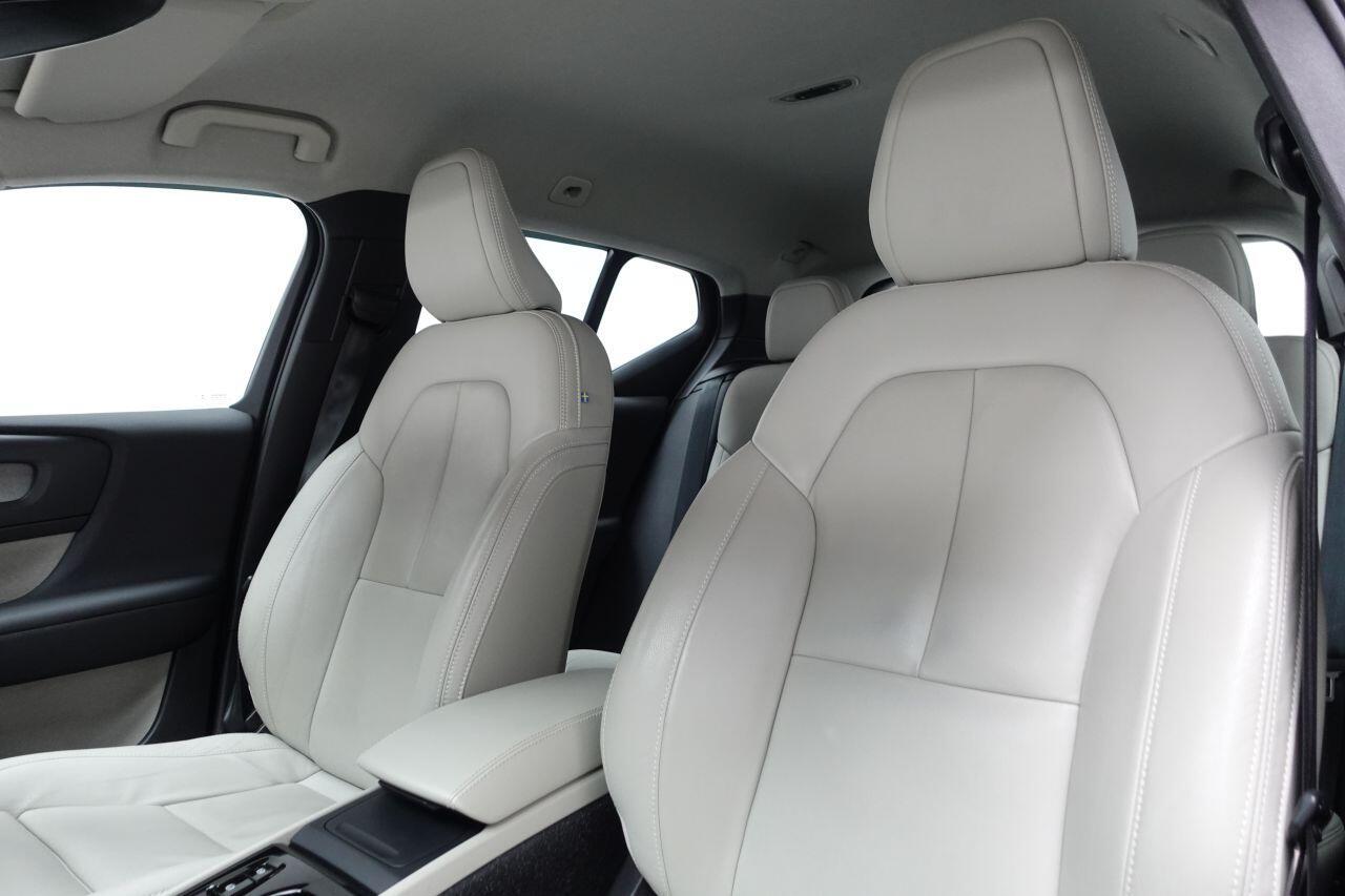 Volvo XC40 - Image 17