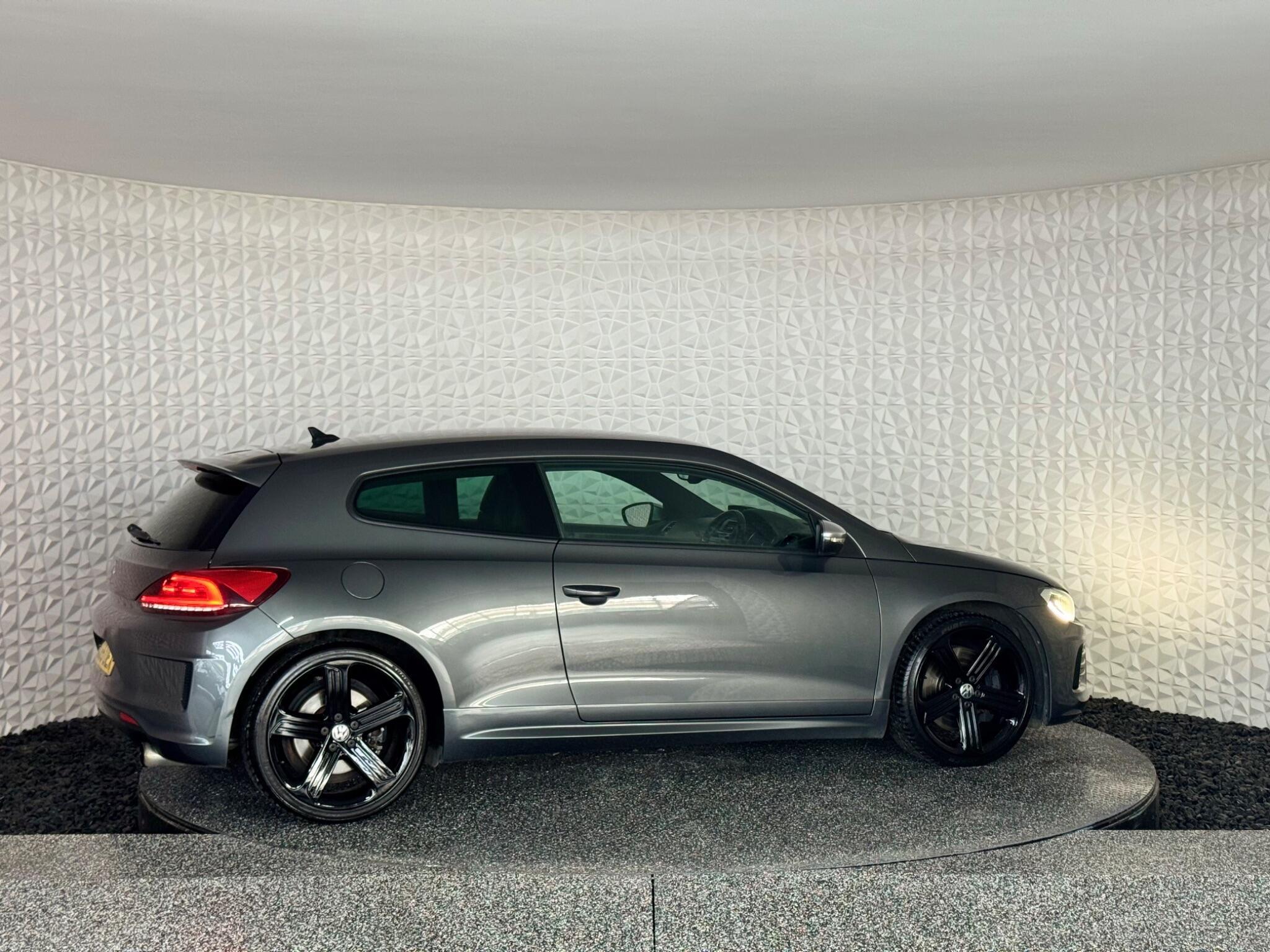 Volkswagen Scirocco - Image 9