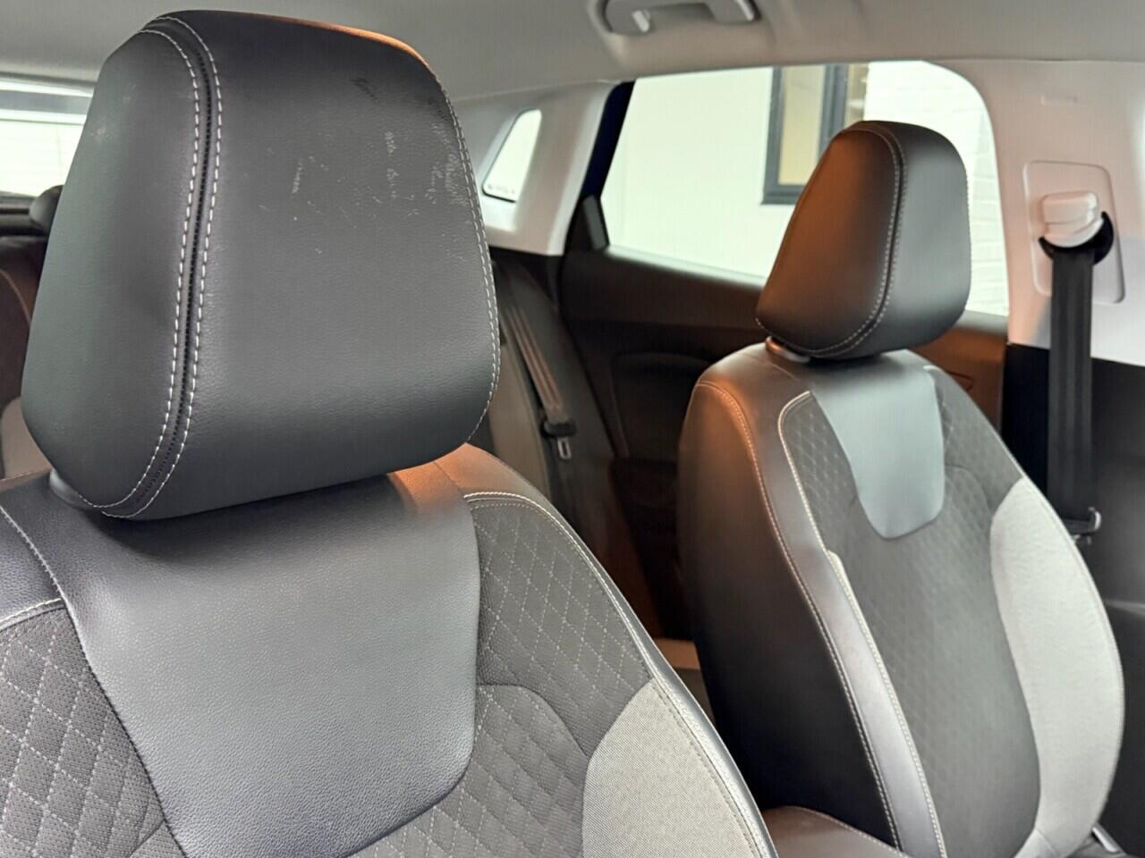 Vauxhall Grandland X - Image 16