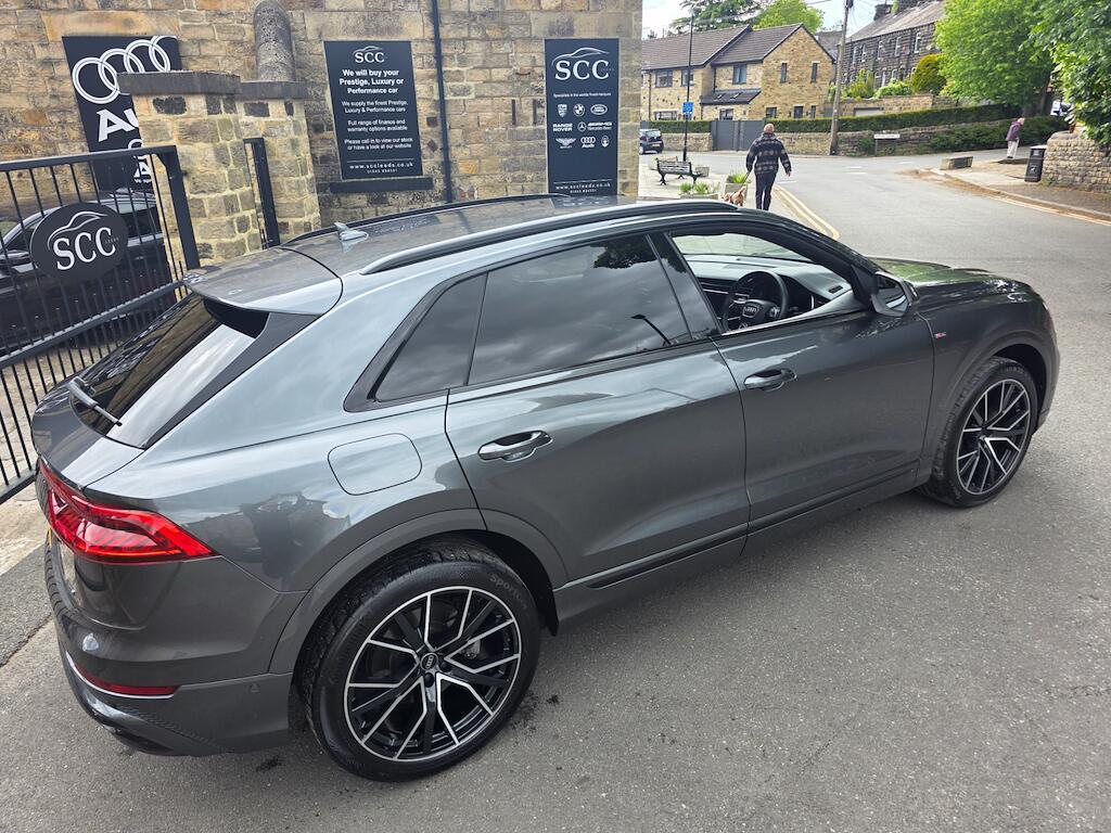 Audi Q8 - Image 8