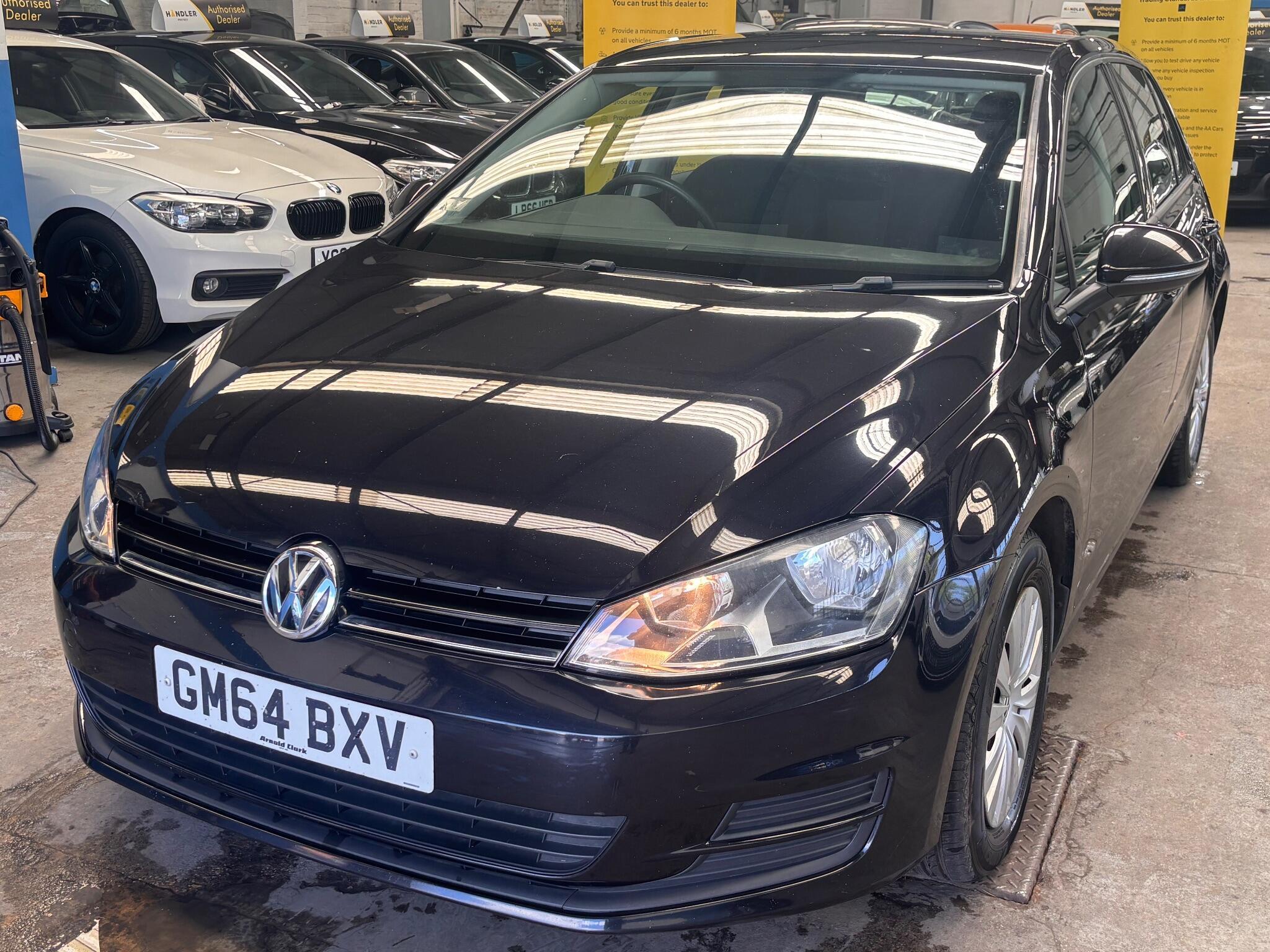 Volkswagen Golf - Image 31
