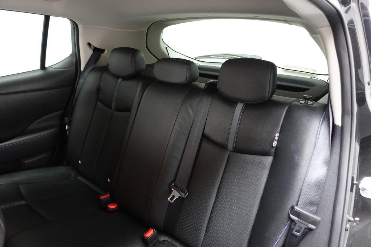 Nissan Leaf - Image 17