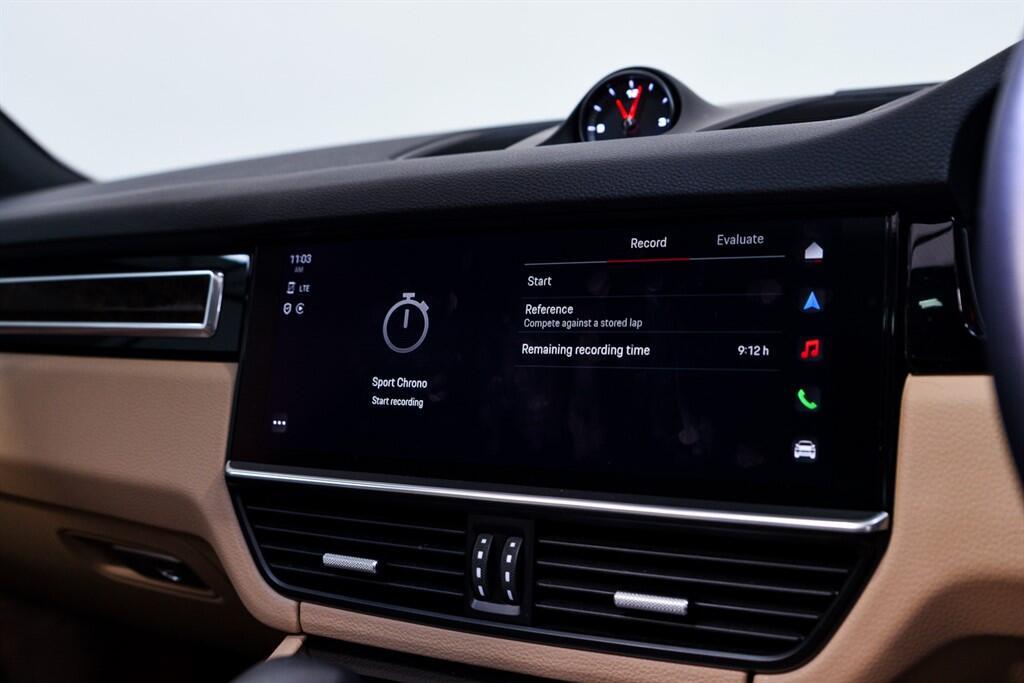 Porsche Cayenne - Image 35