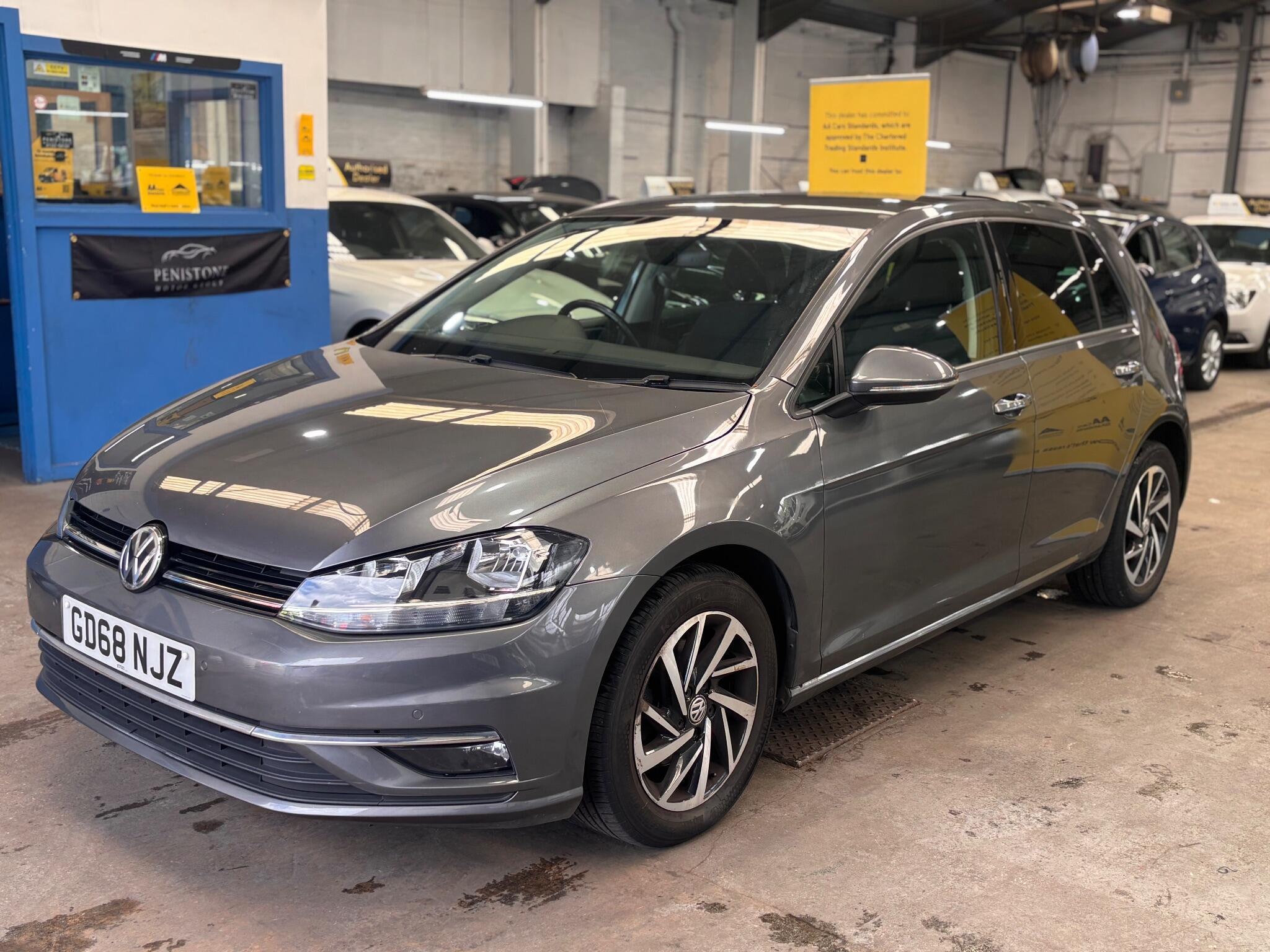 Volkswagen Golf - Image 5
