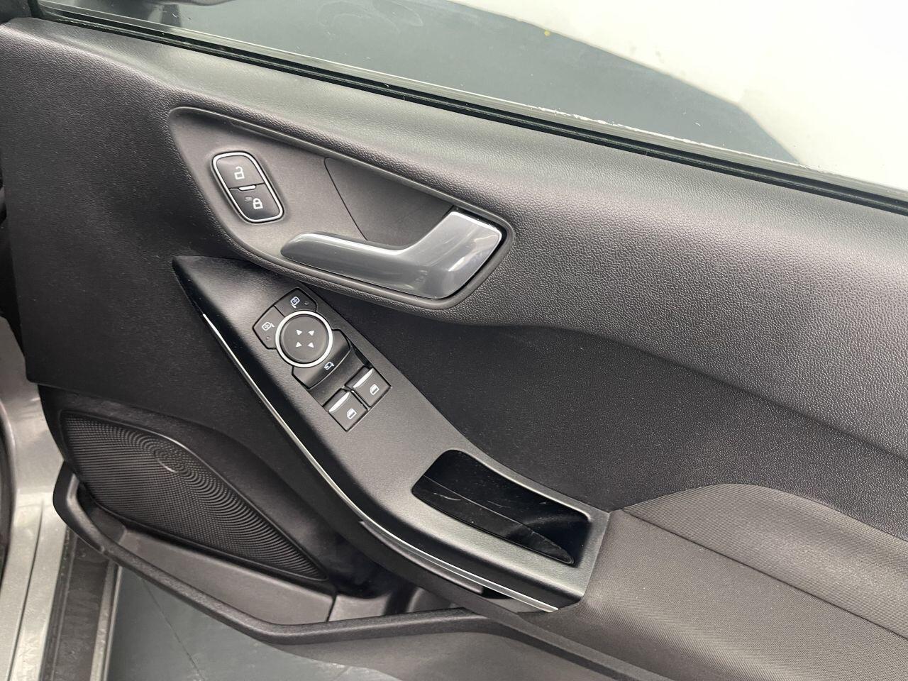 Ford Fiesta - Image 36