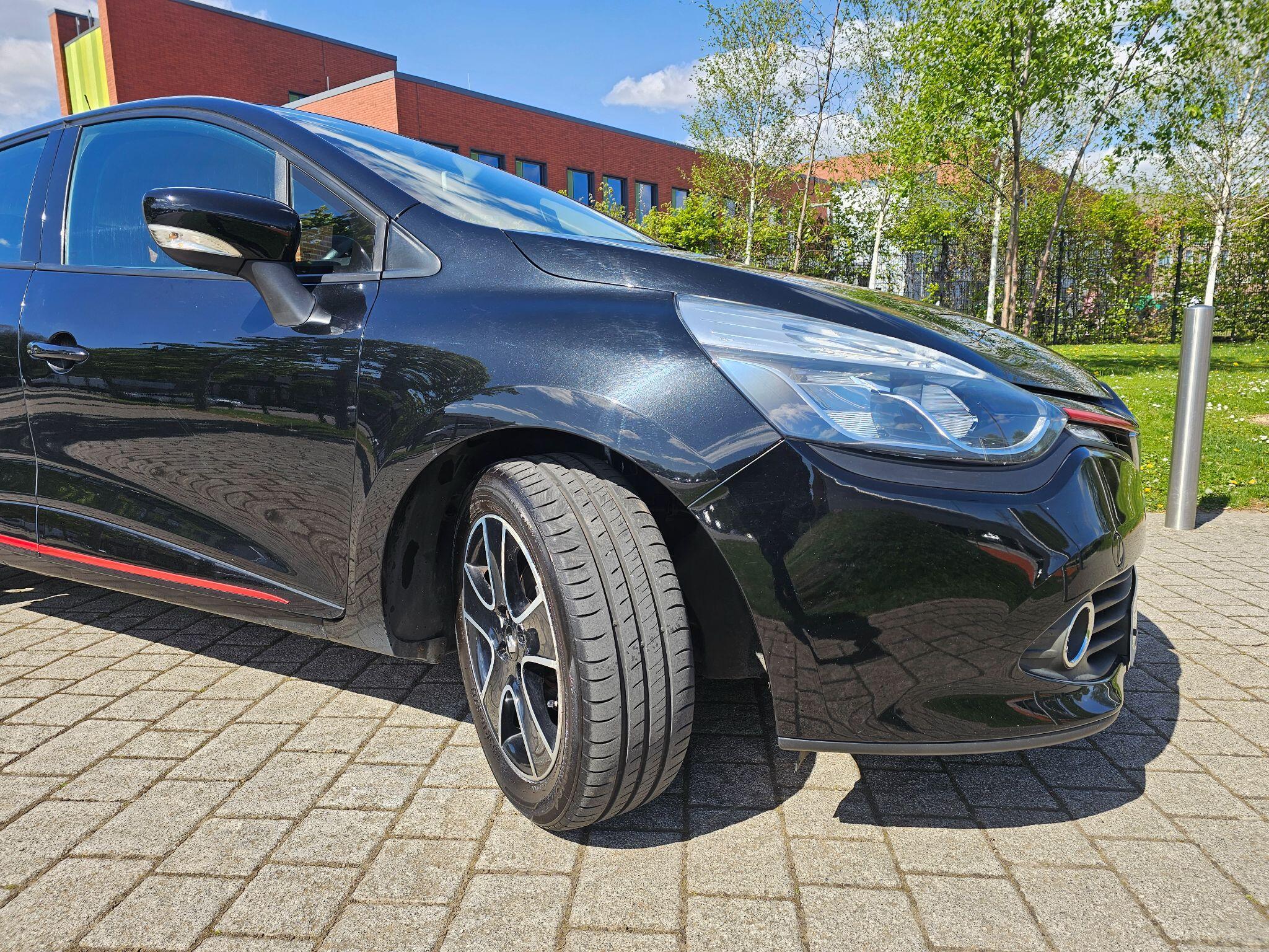 Renault Clio - Image 11
