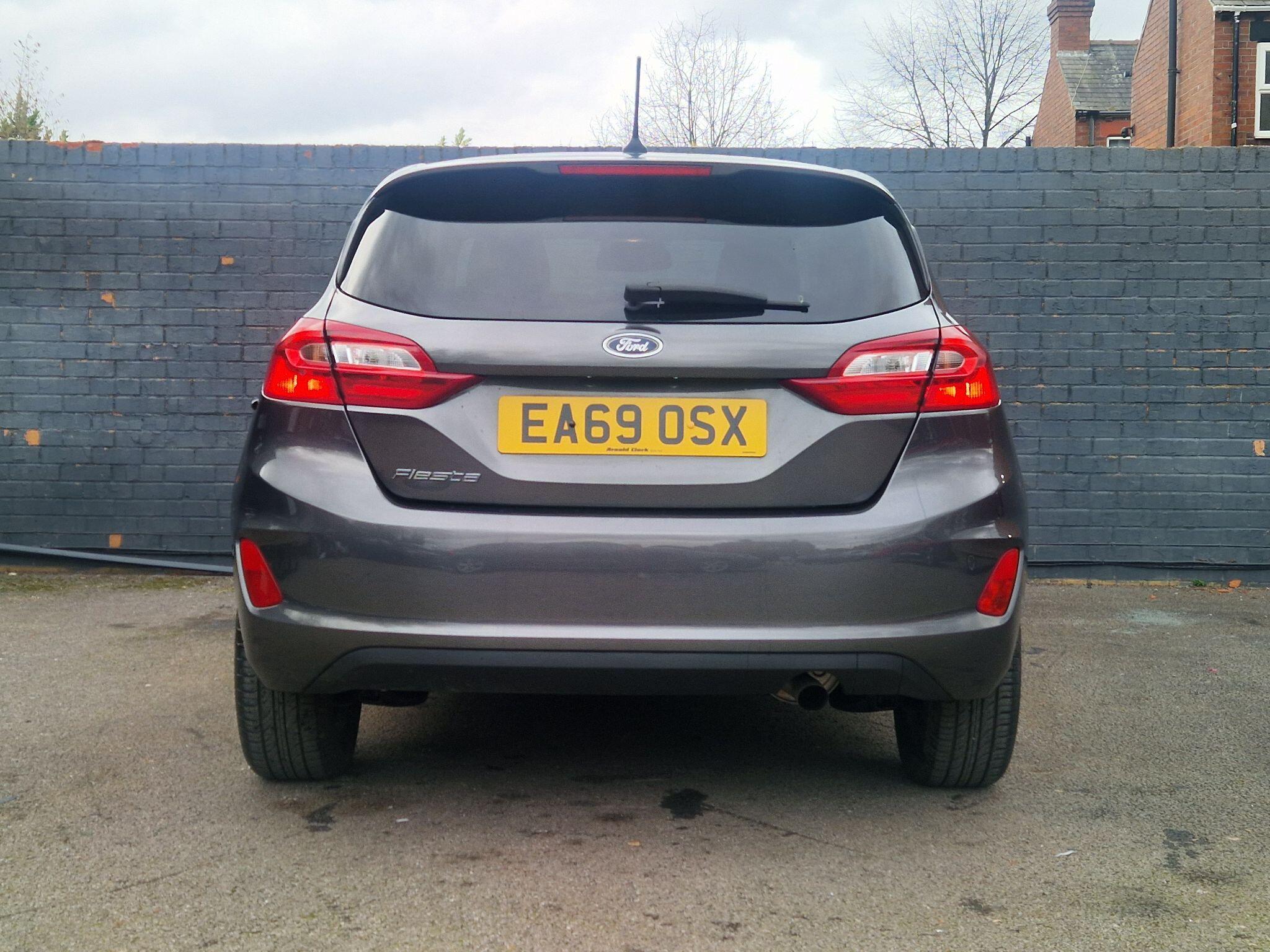 Ford Fiesta - Image 25