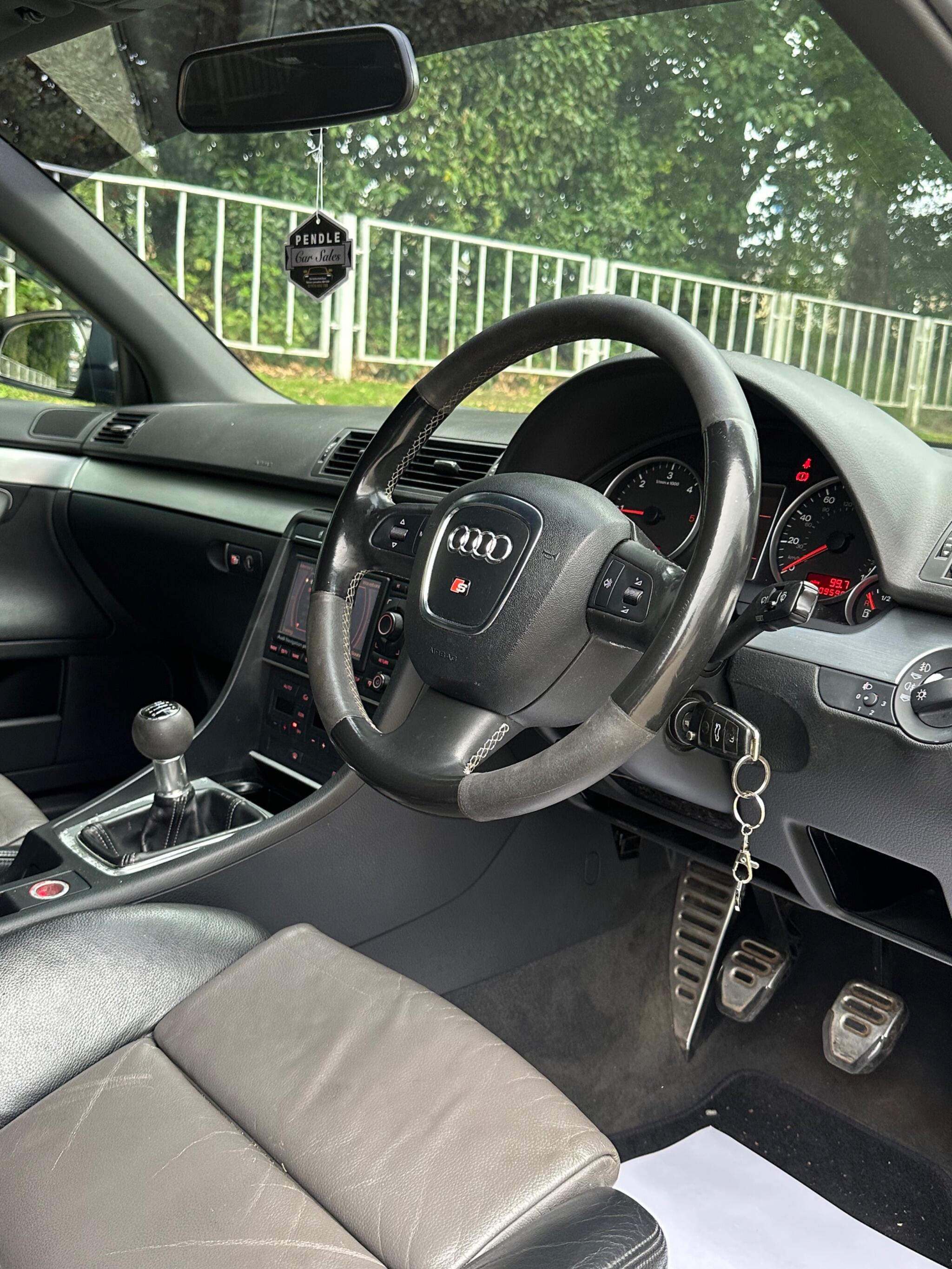 Audi A4 - Image 18