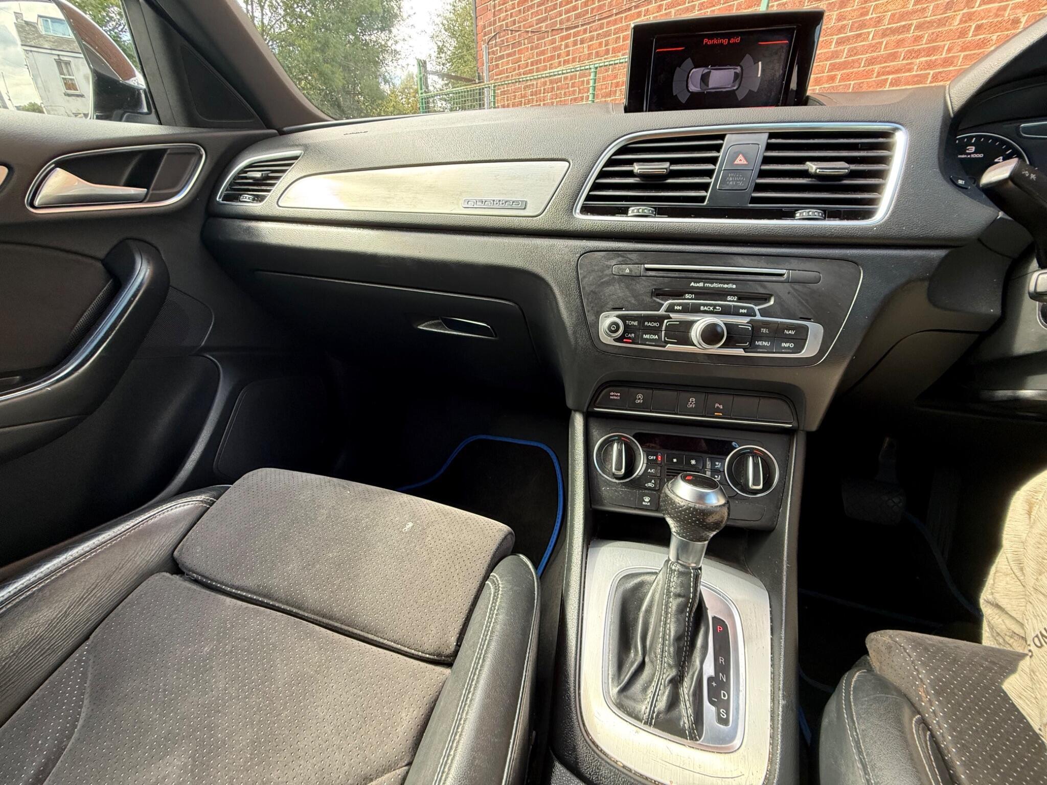 Audi Q3 - Image 10