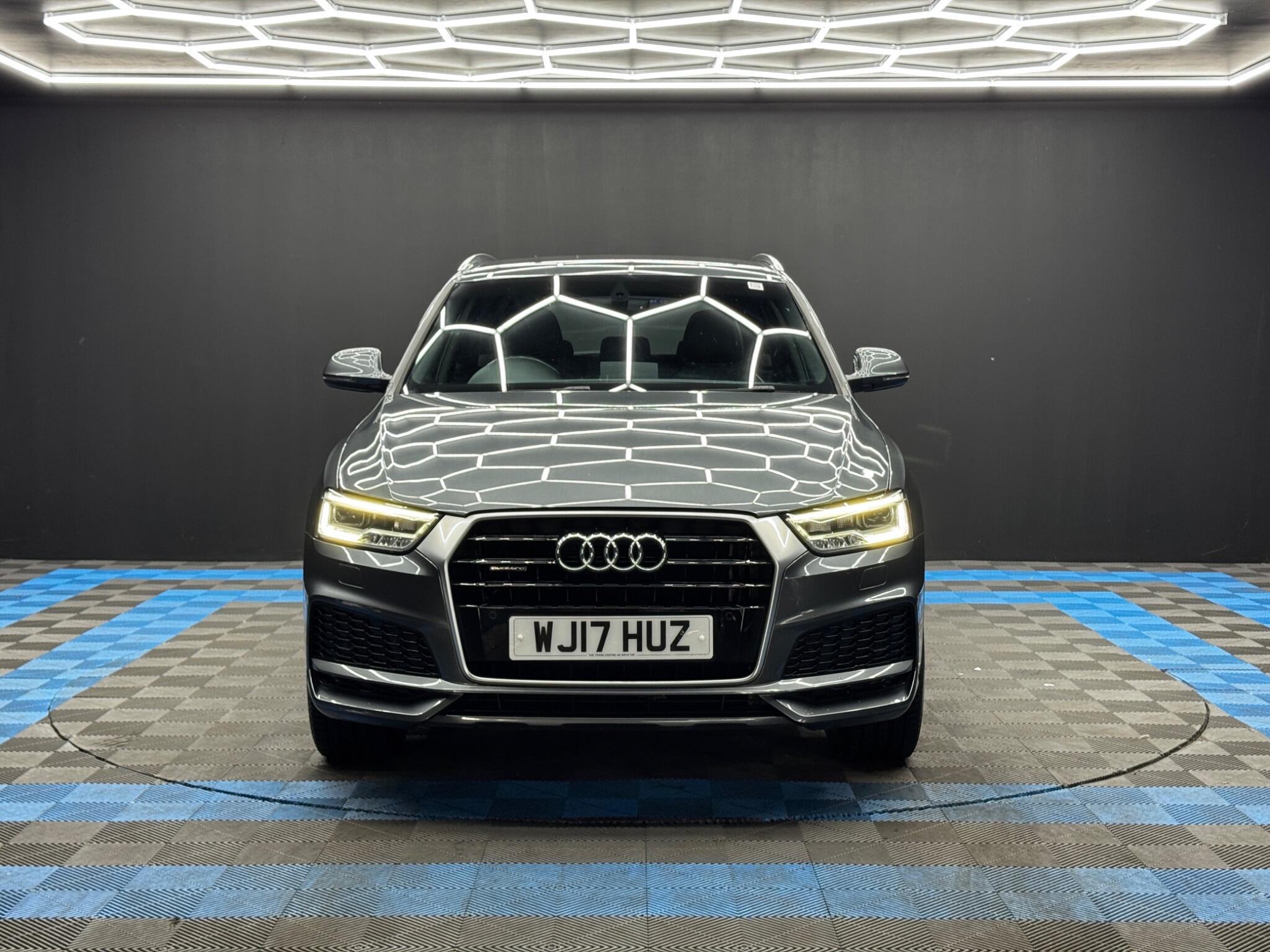 Audi Q3 - Image 2
