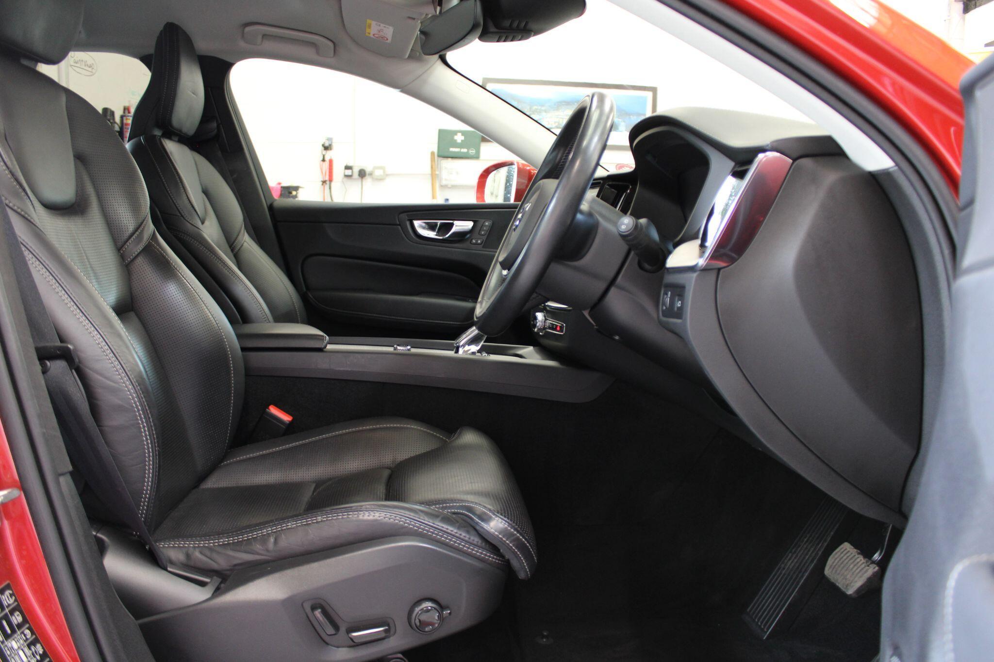 Volvo XC60 - Image 49