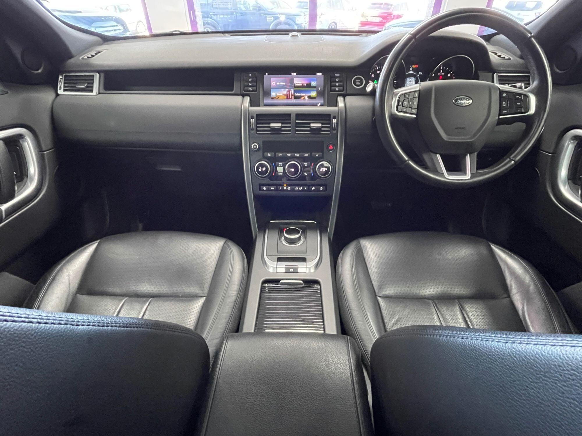 Land Rover DISCOVERY SPORT - Image 2