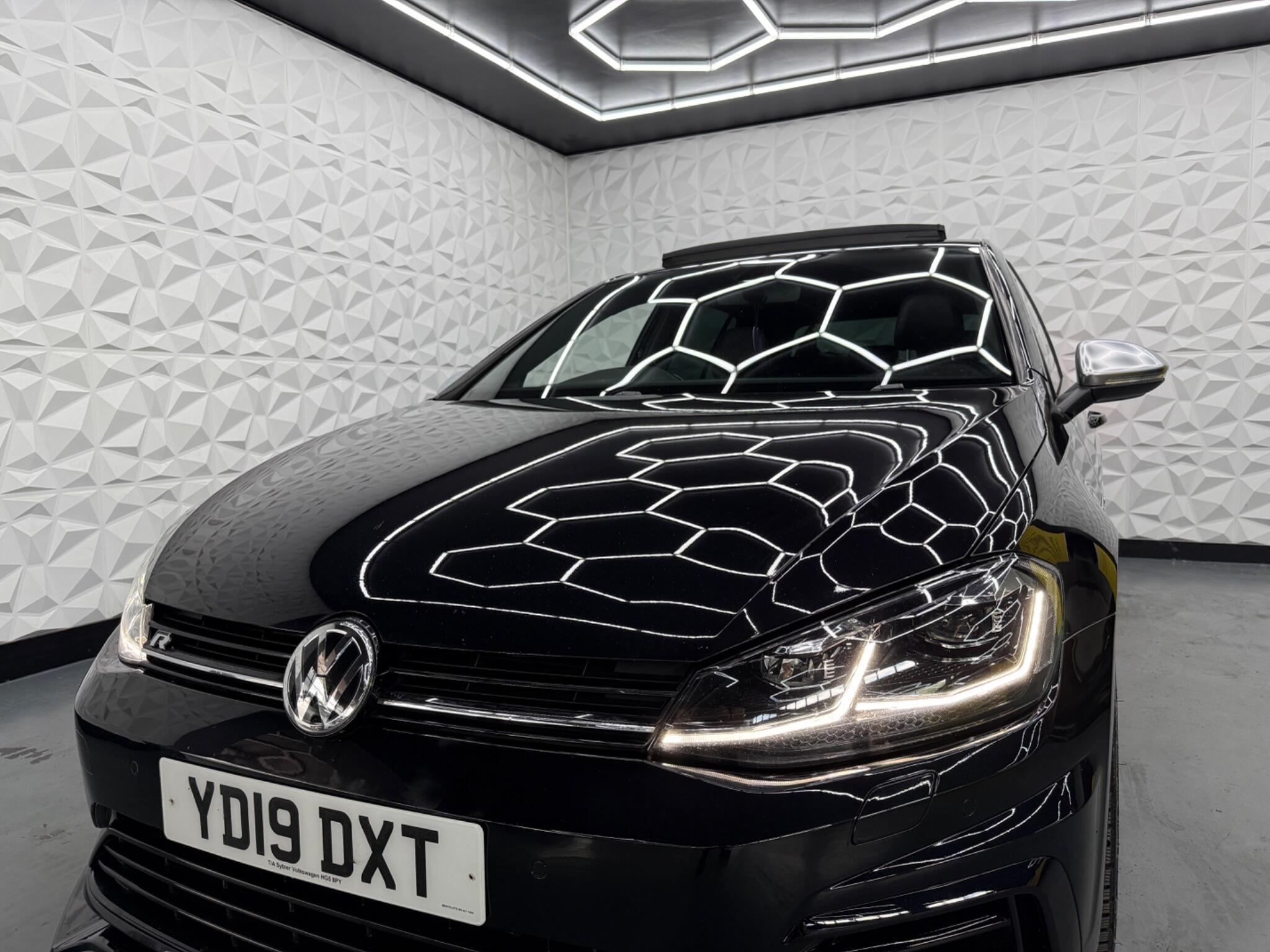 Volkswagen Golf - Image 57
