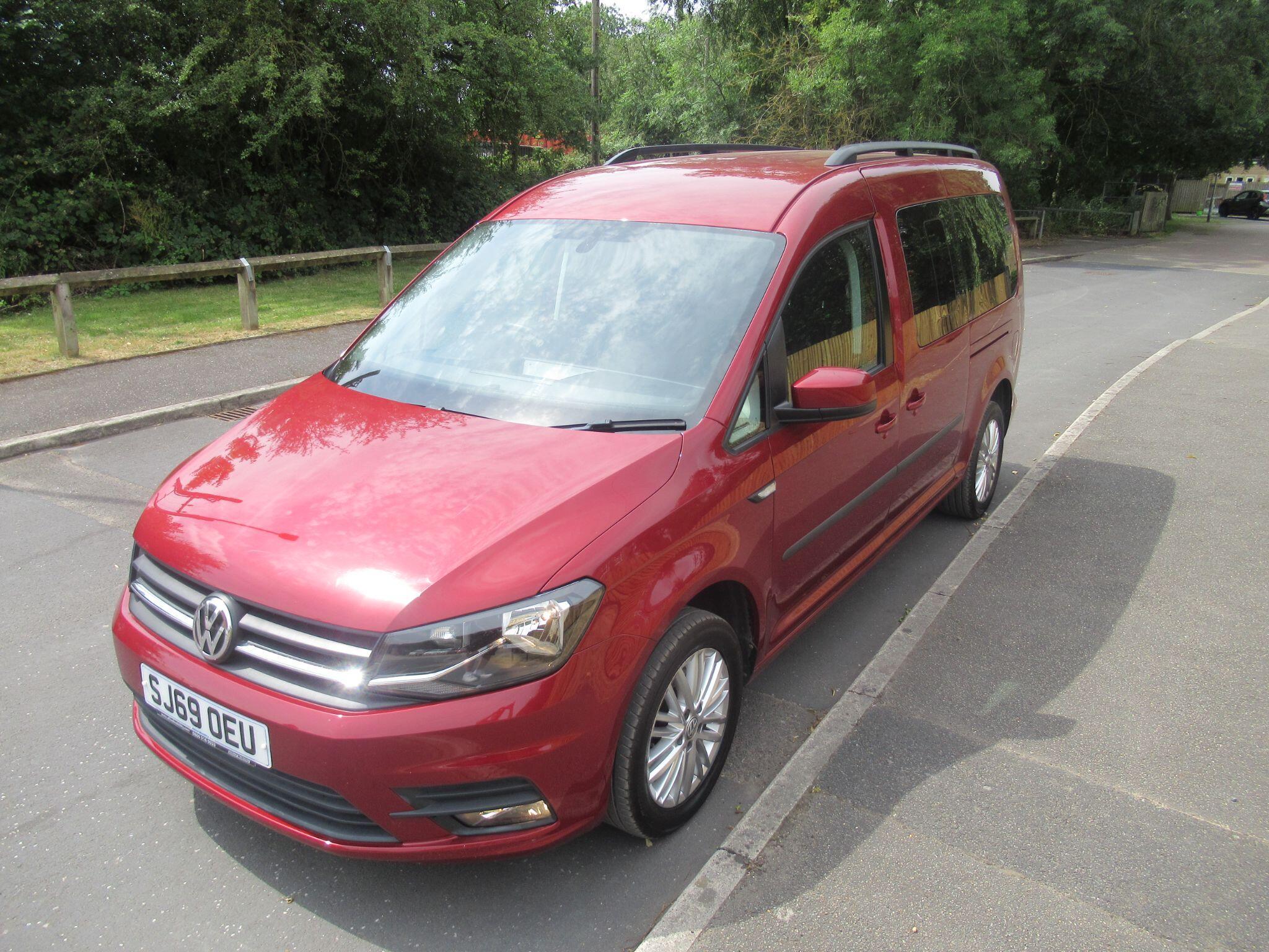 Volkswagen Caddy Maxi Life - Image 11