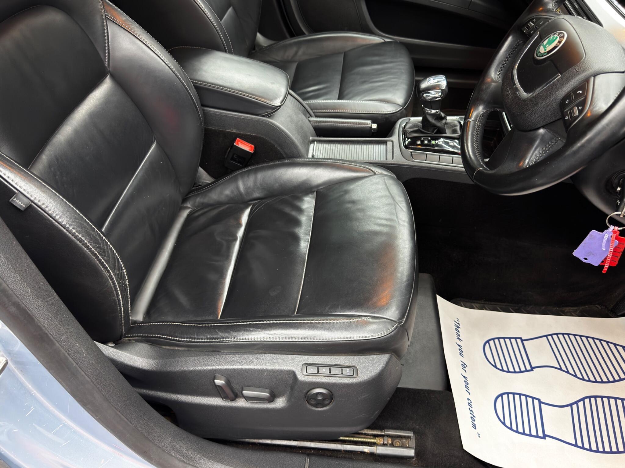 Skoda Superb - Image 13