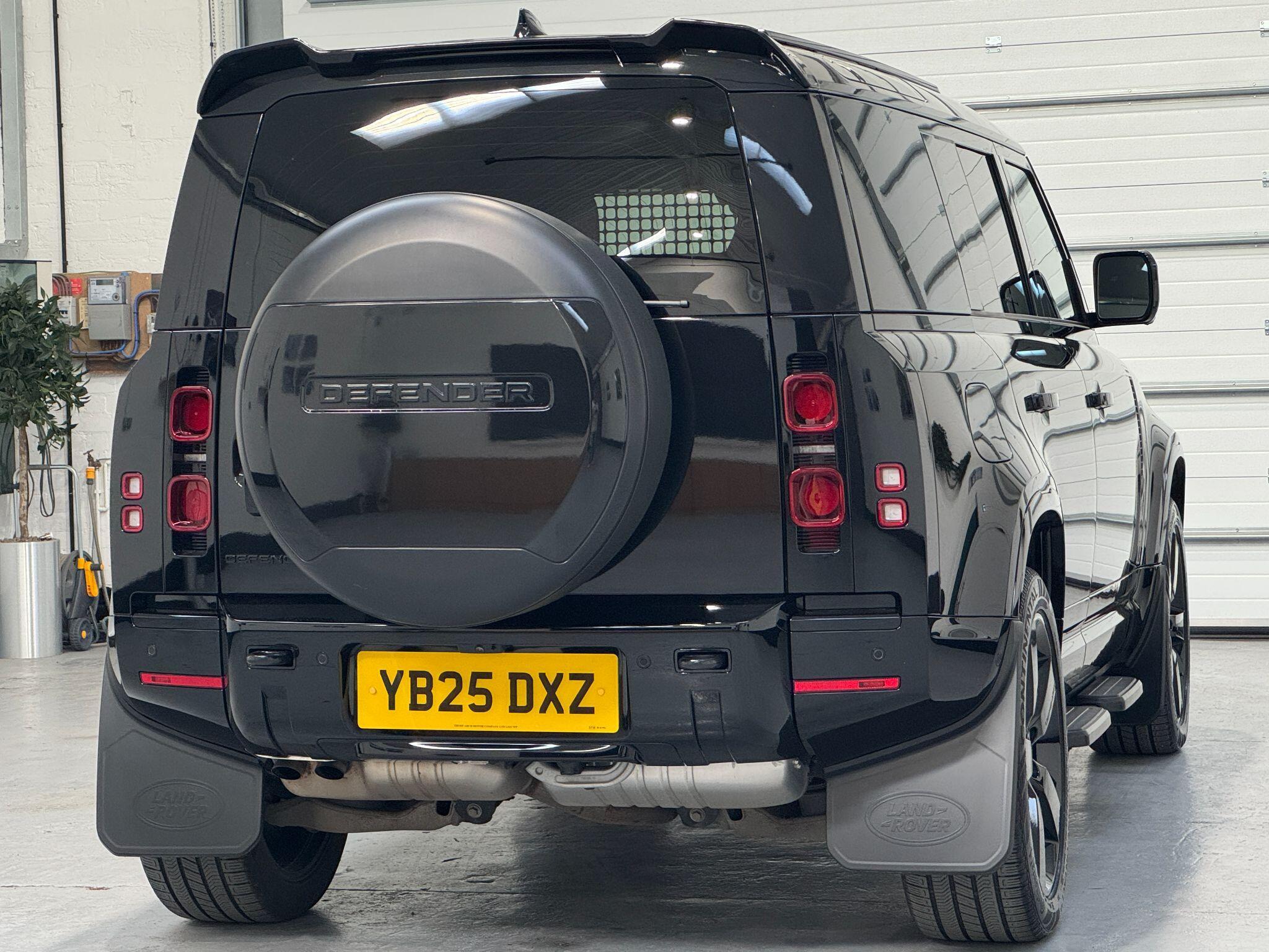 Land Rover Defender 110 - Image 12