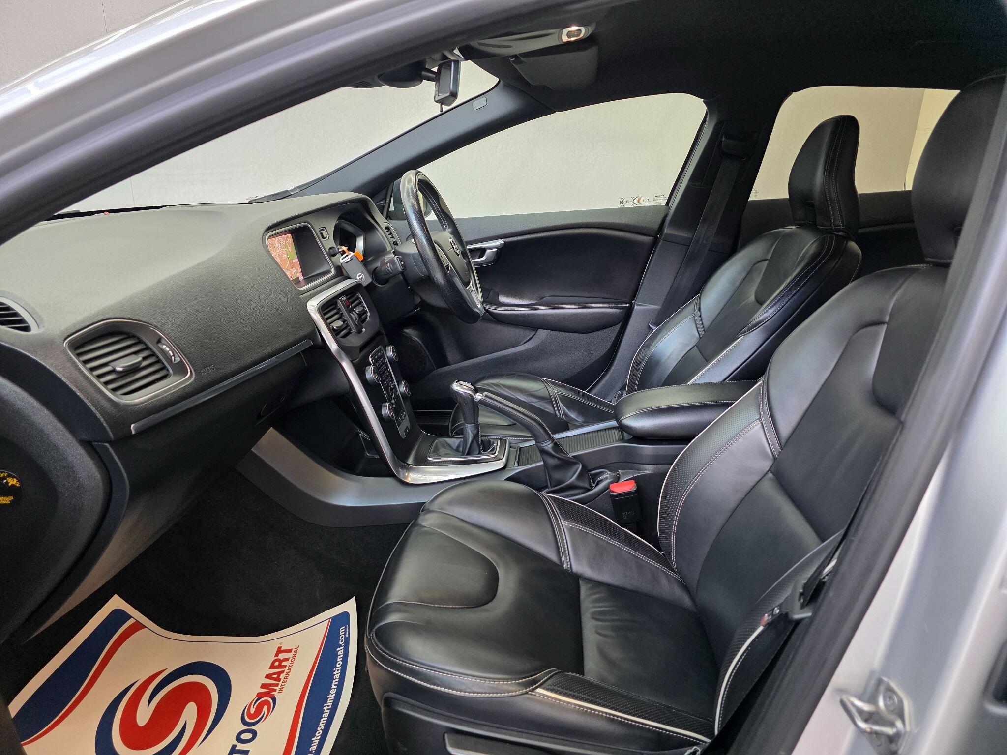 Volvo V40 - Image 31