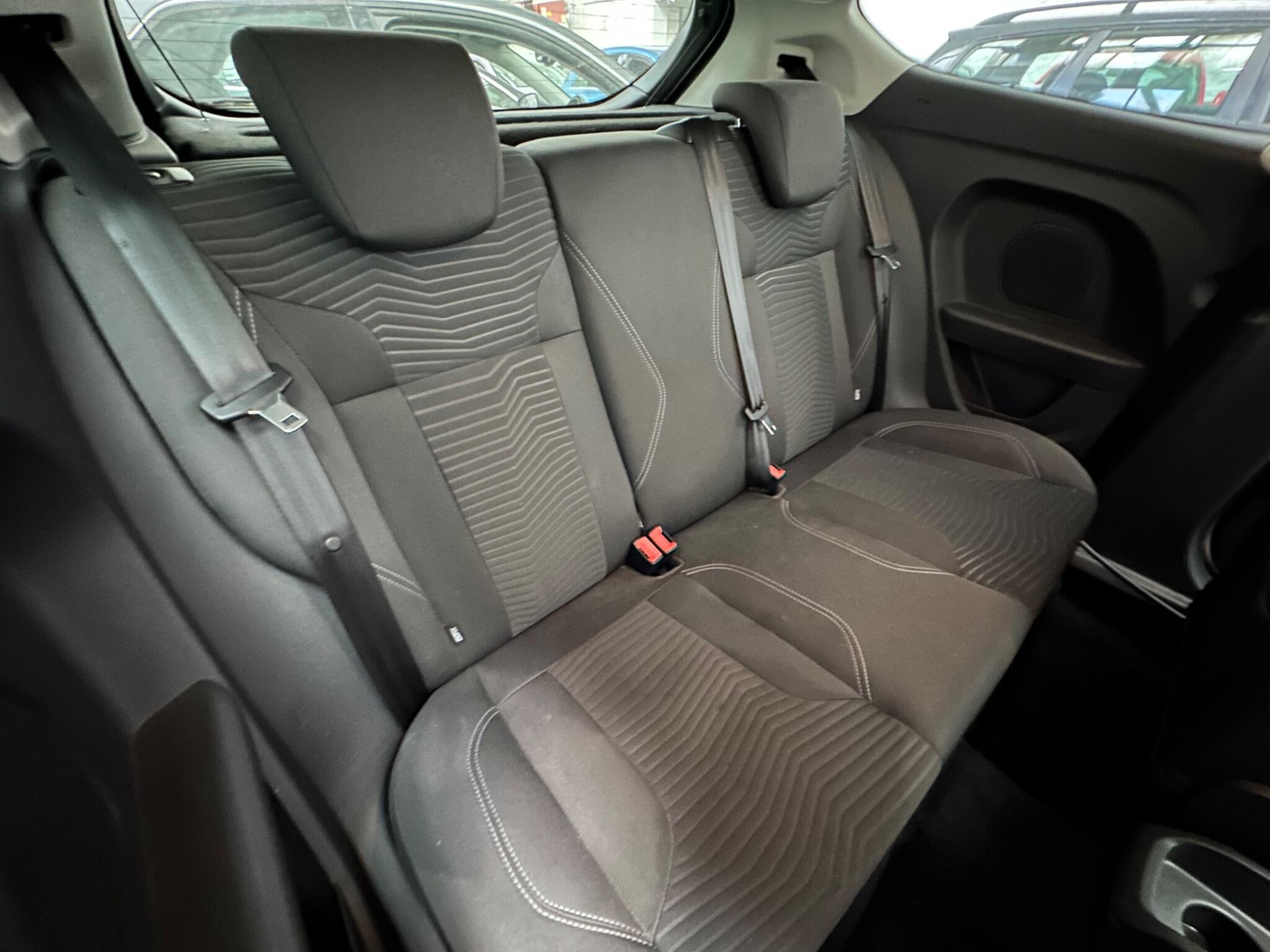 Ford Fiesta - Image 10