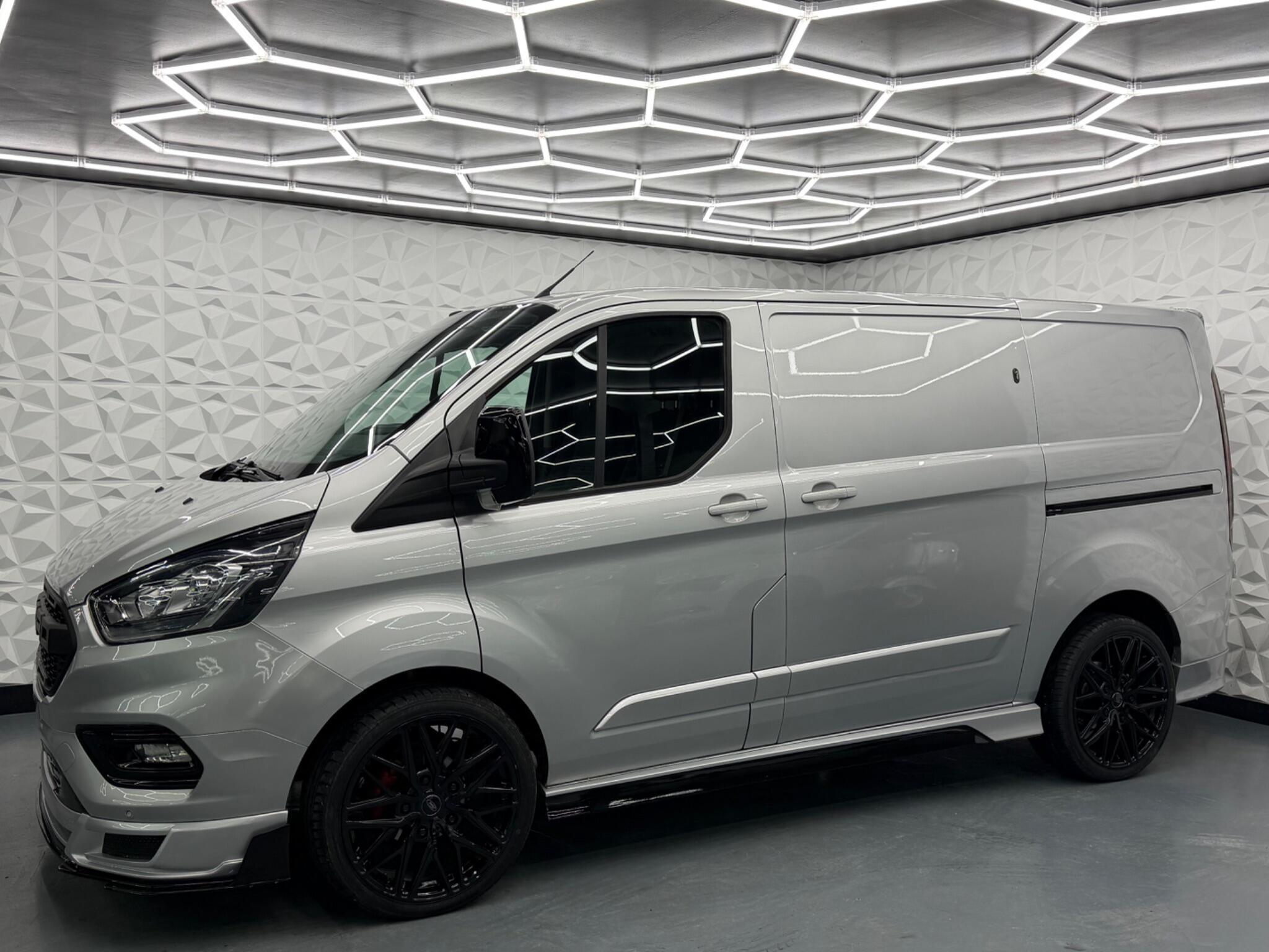 Ford Transit Custom - Image 6
