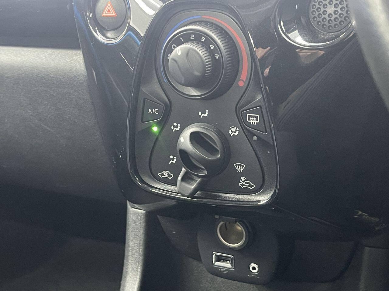 Toyota Aygo - Image 33