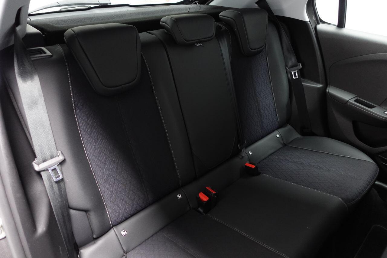 Vauxhall Corsa - Image 18