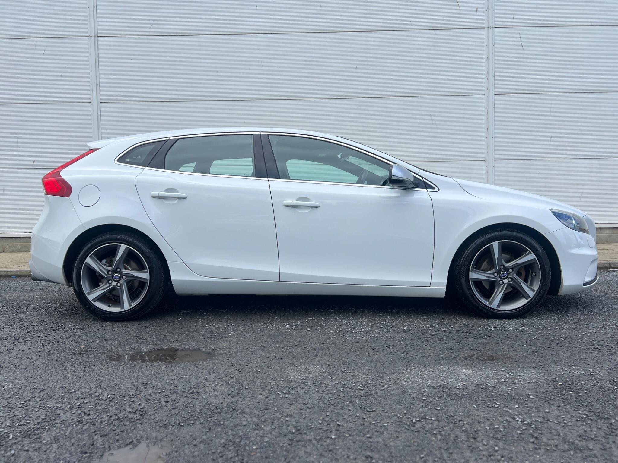 Volvo V40 - Image 31