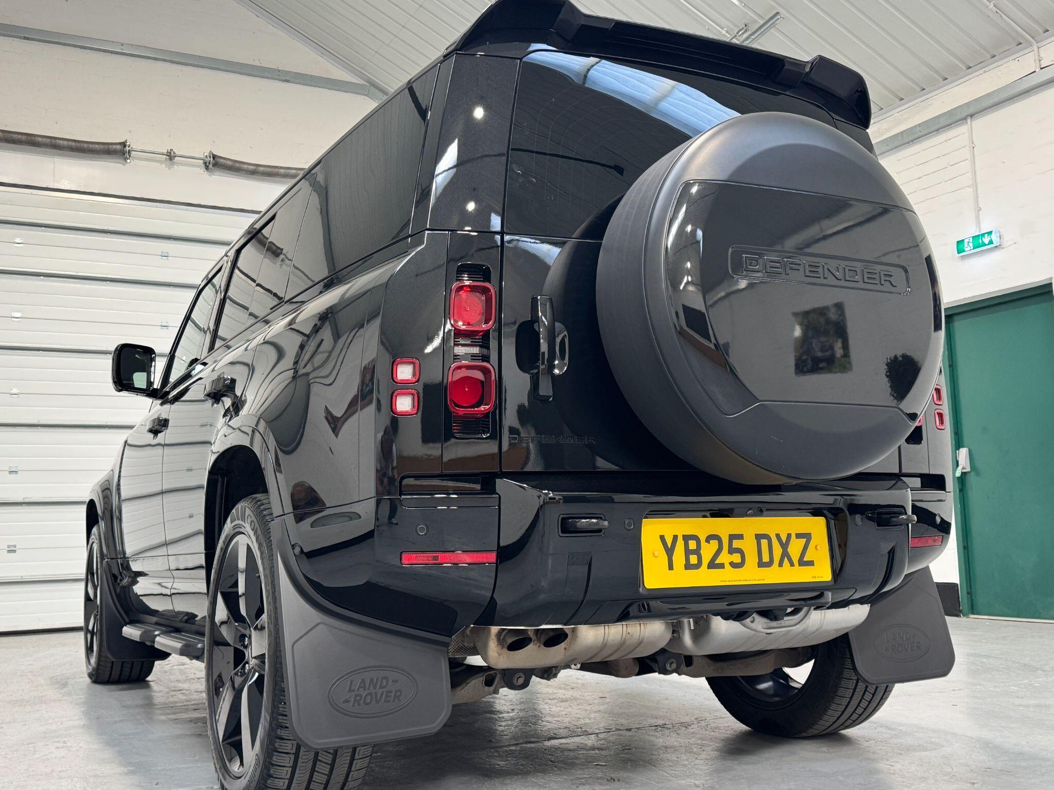 Land Rover Defender 110 - Image 35