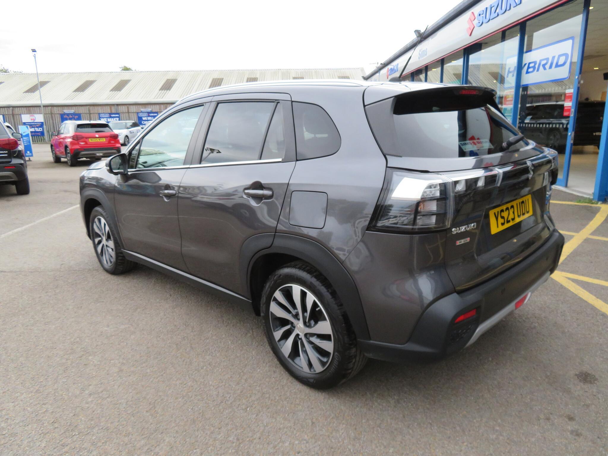 Suzuki S-Cross - Image 10