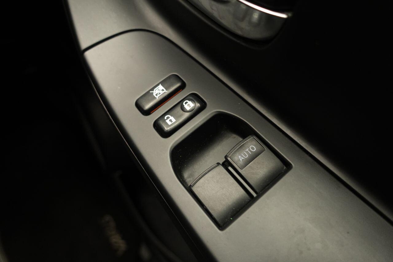 Toyota Yaris - Image 41