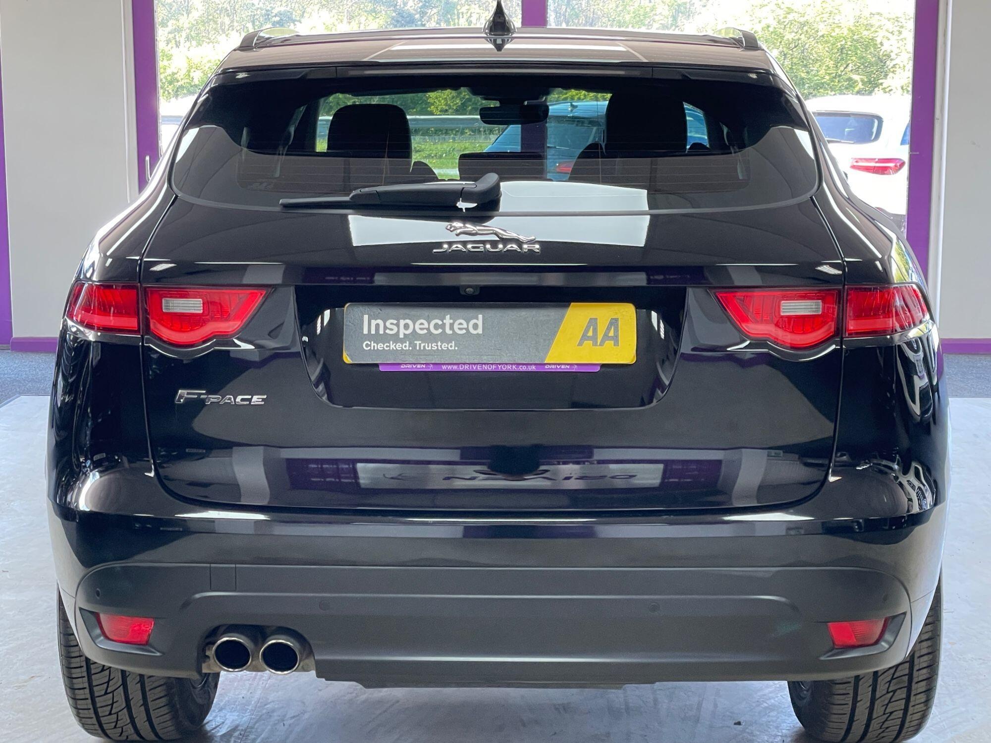 Jaguar F-Pace - Image 9
