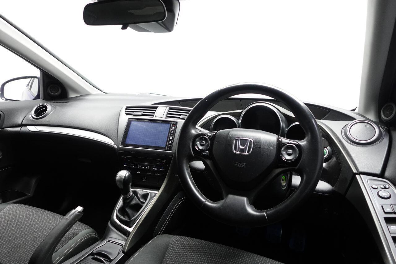 Honda Civic - Image 15