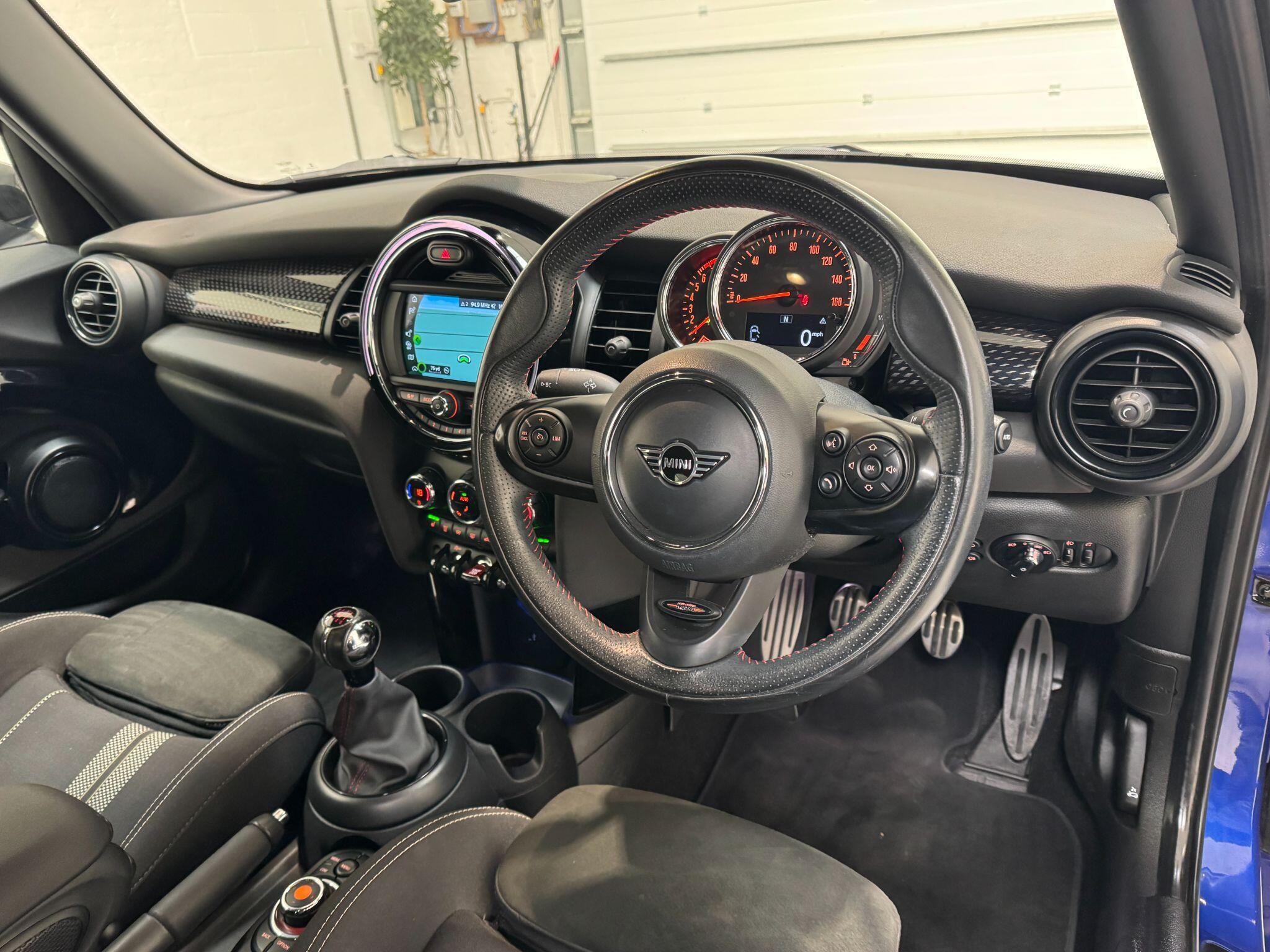 MINI Hatch - Image 16